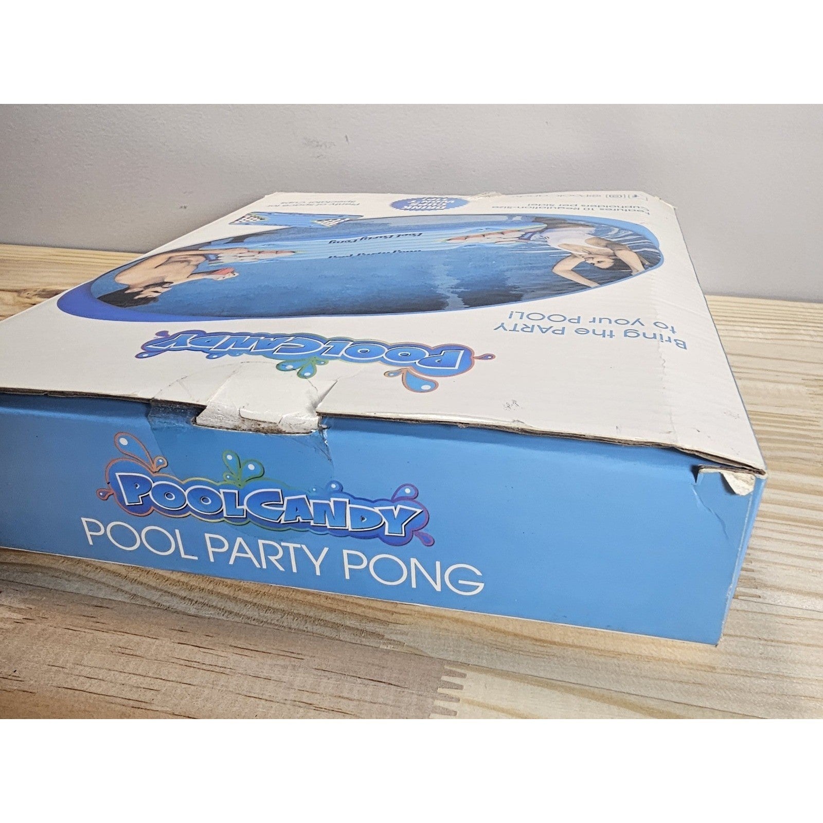 Pool Candy Inflatable Pool Party Pong Game New in Box