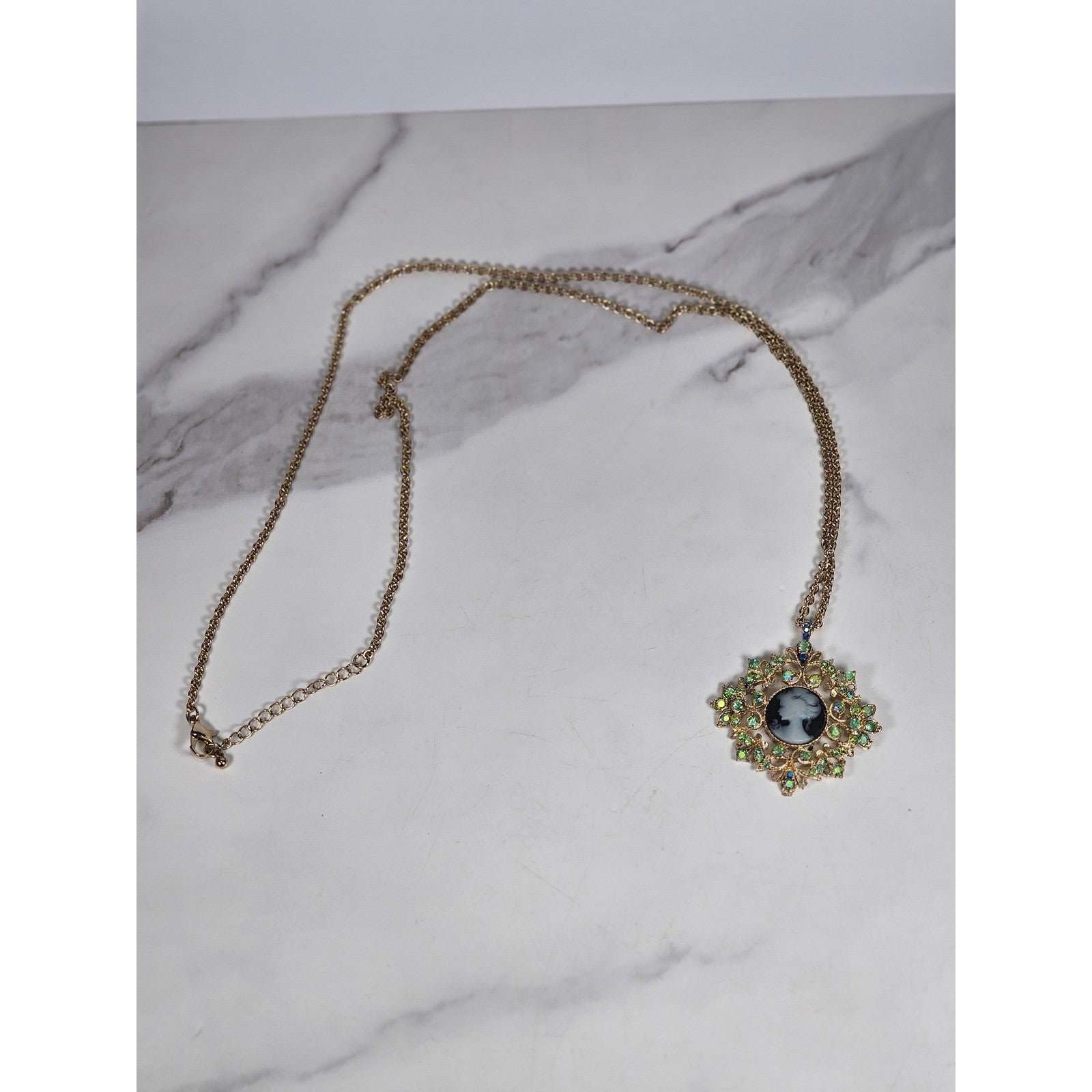Vintage Cameo Pendant Necklace Gold Tone Aurora Borealis Rhinestones