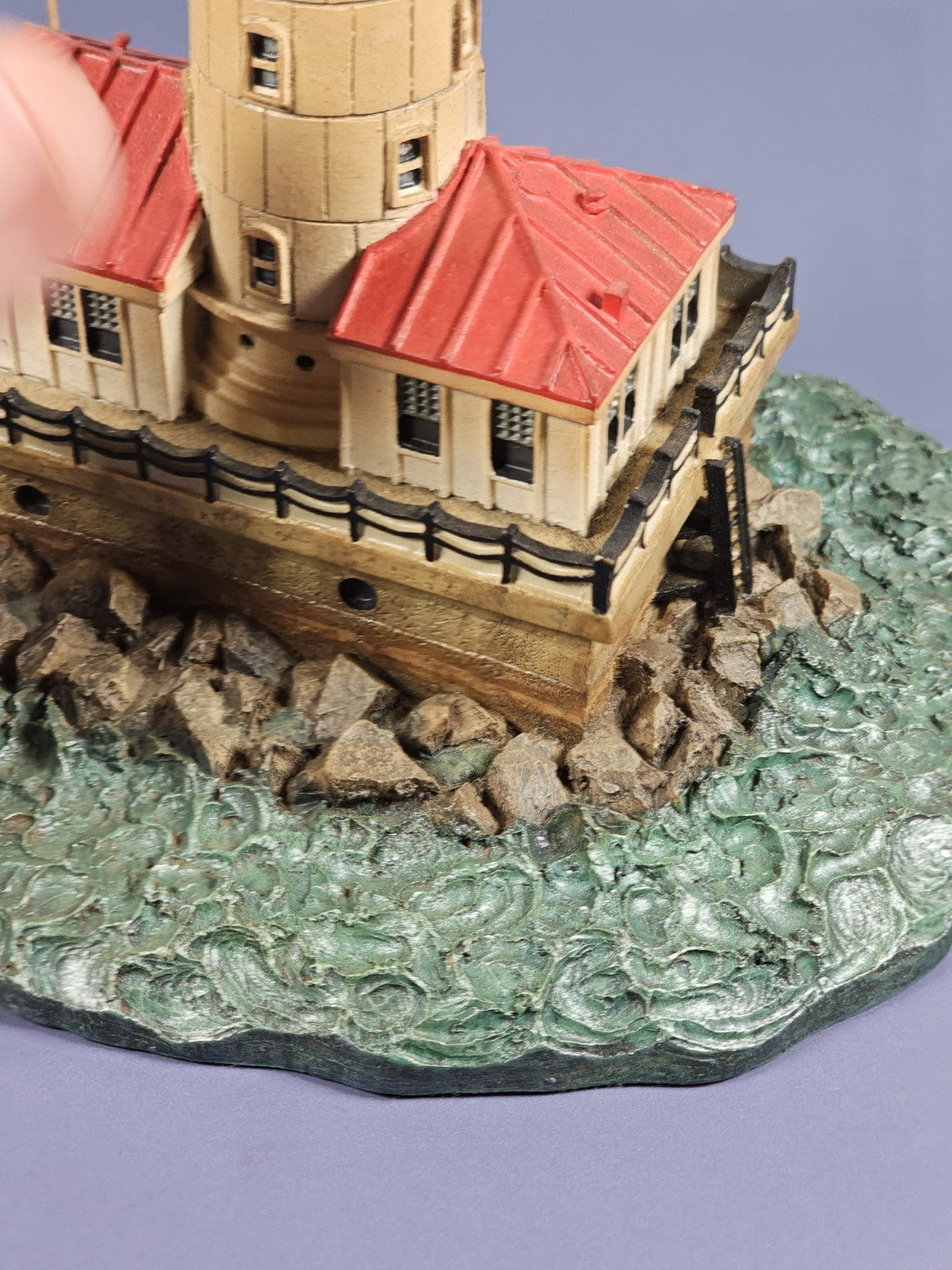 1993 DANBURY MINT CHICAGO HARBOR LIGHT HISTORIC LIGHTHOUSES