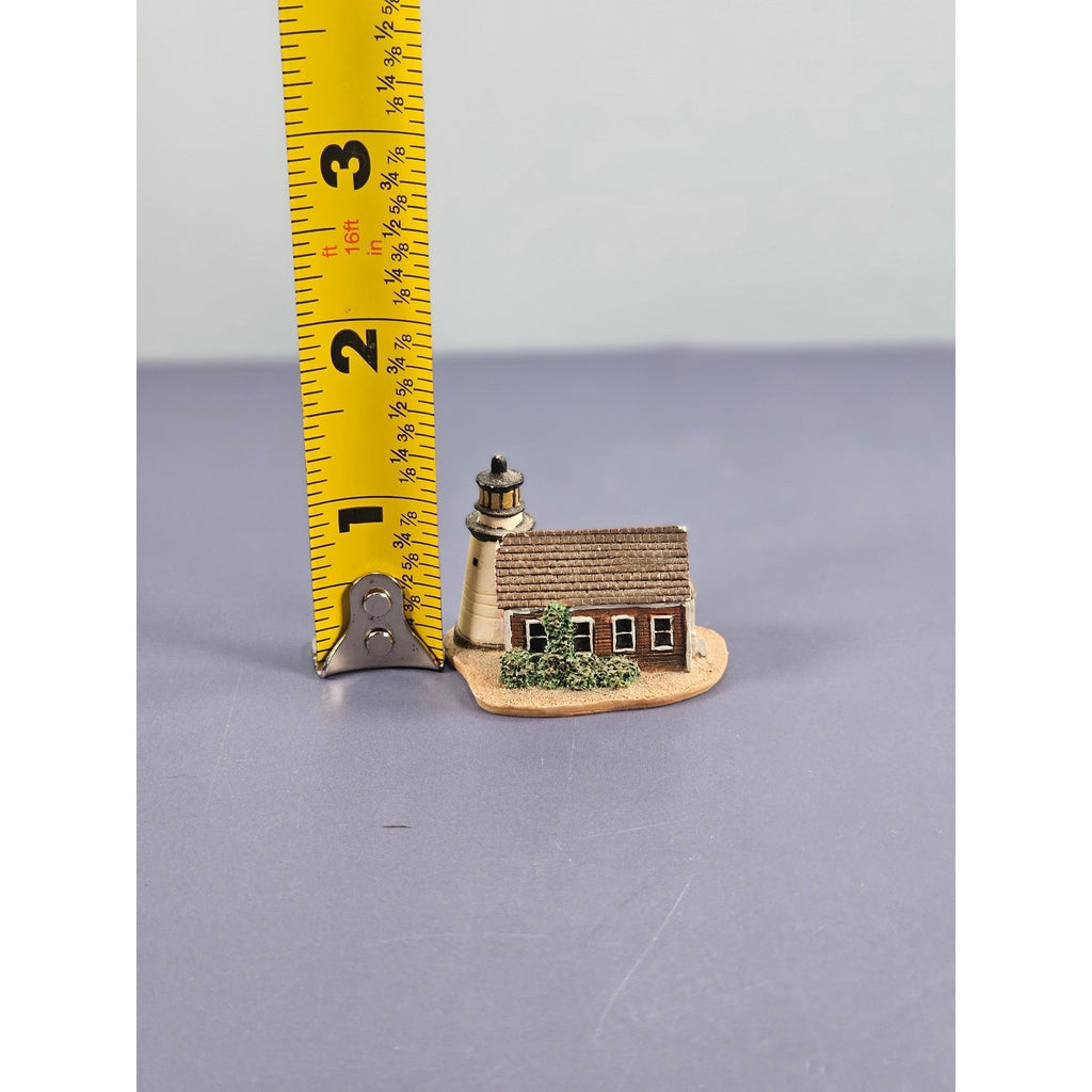 Vintage Lighthouse Thimble Miniature Coastal Souvenir – Chipped Roof