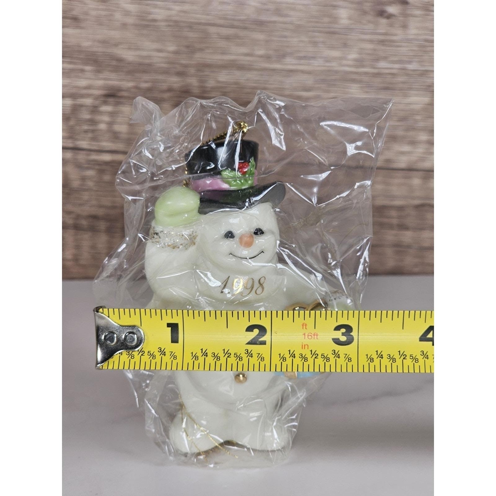 Lenox Classics 1998 Snowman Ornament Ivory China 24K Gold Boxed