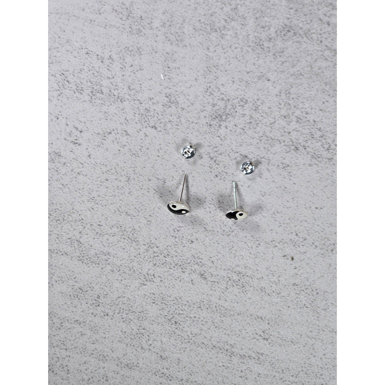Vintage Yin Yang Stud Earrings Black White Enamel Round Posts
