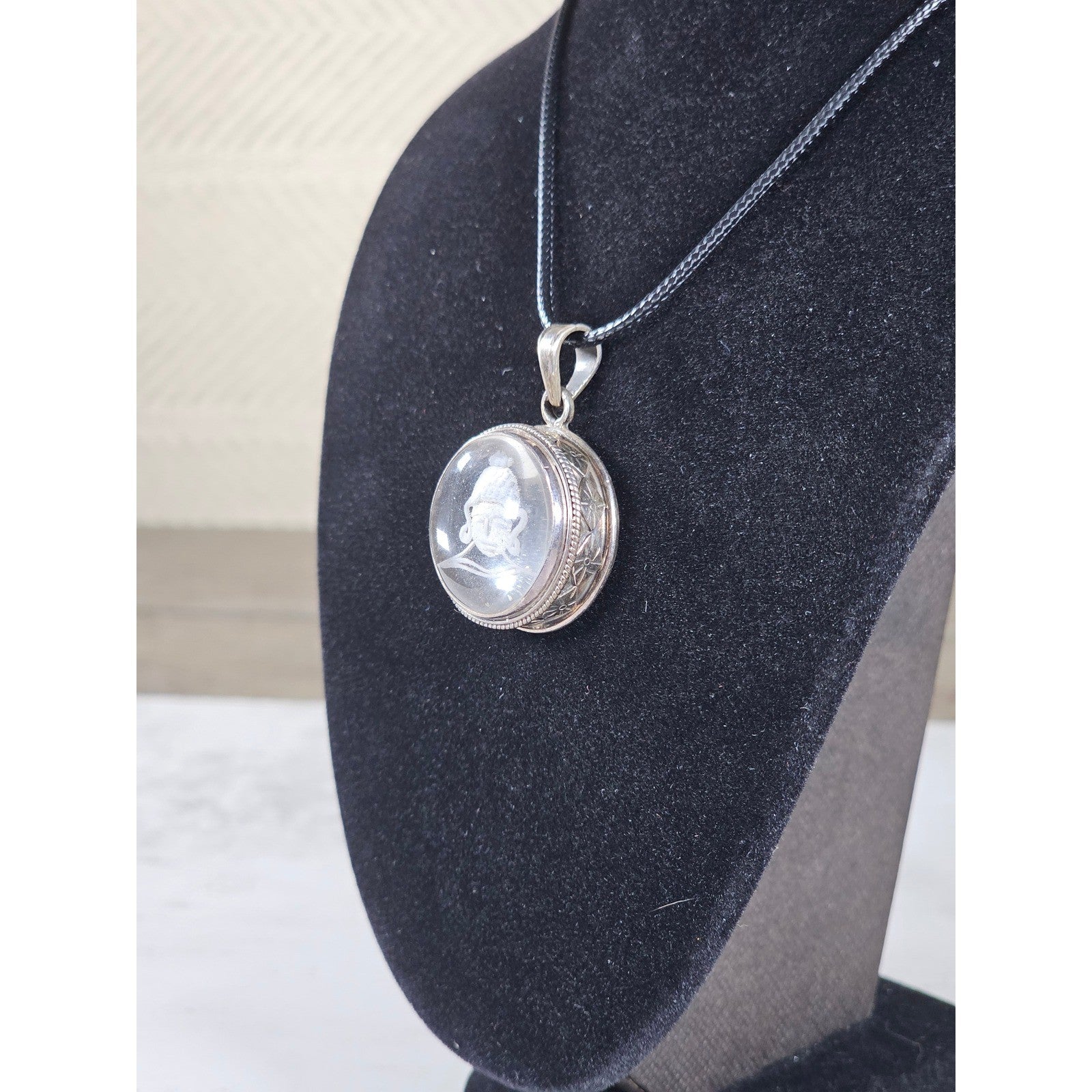 Vintage Sterling Silver Buddha Glass Pendant Necklace
