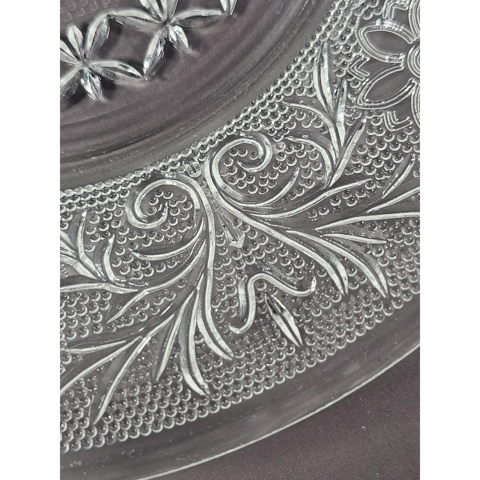 Anchor Hocking Sandwich Glass Plates Set of 2 Clear Pressed