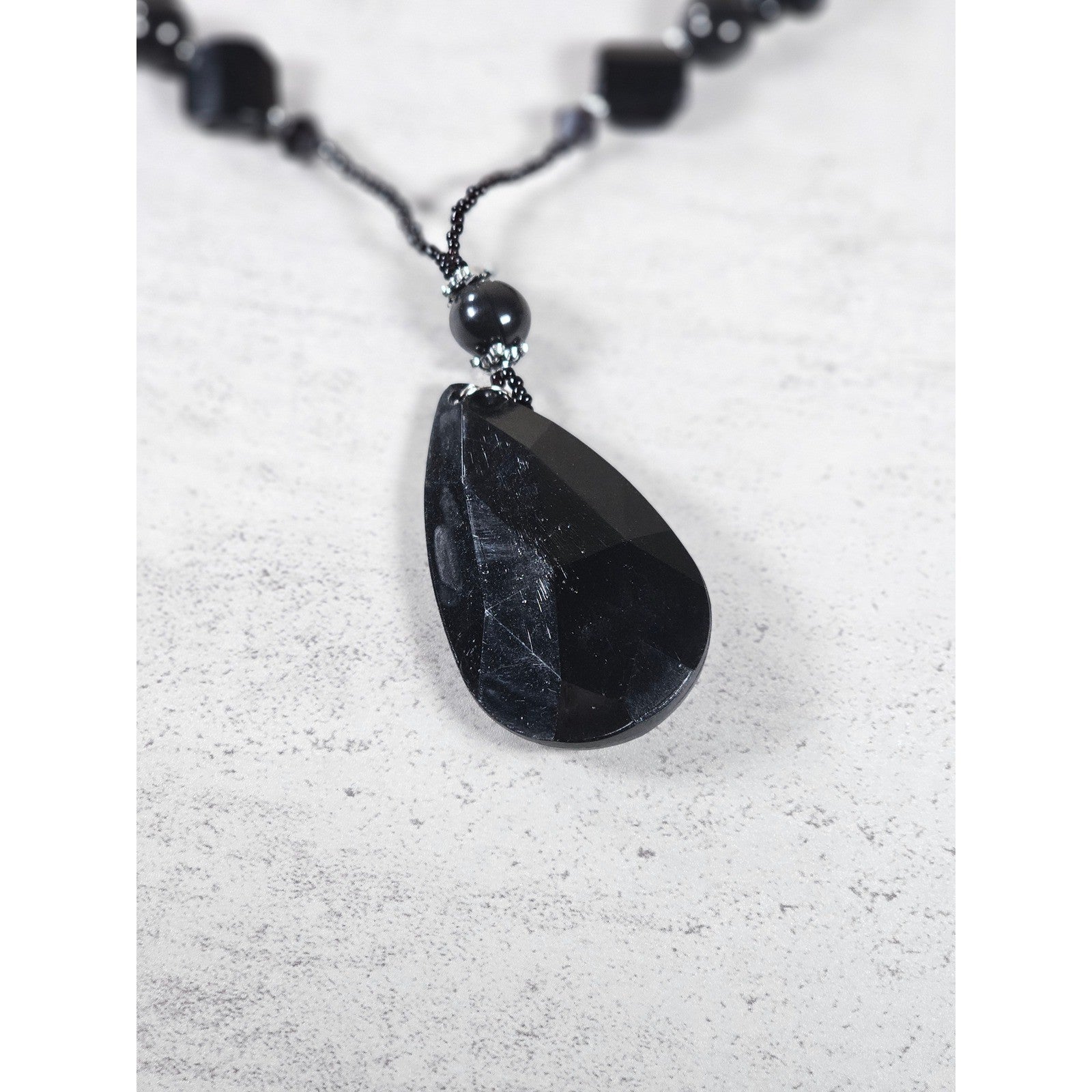 Vintage Black Faceted Teardrop Pendant Beaded Necklace
