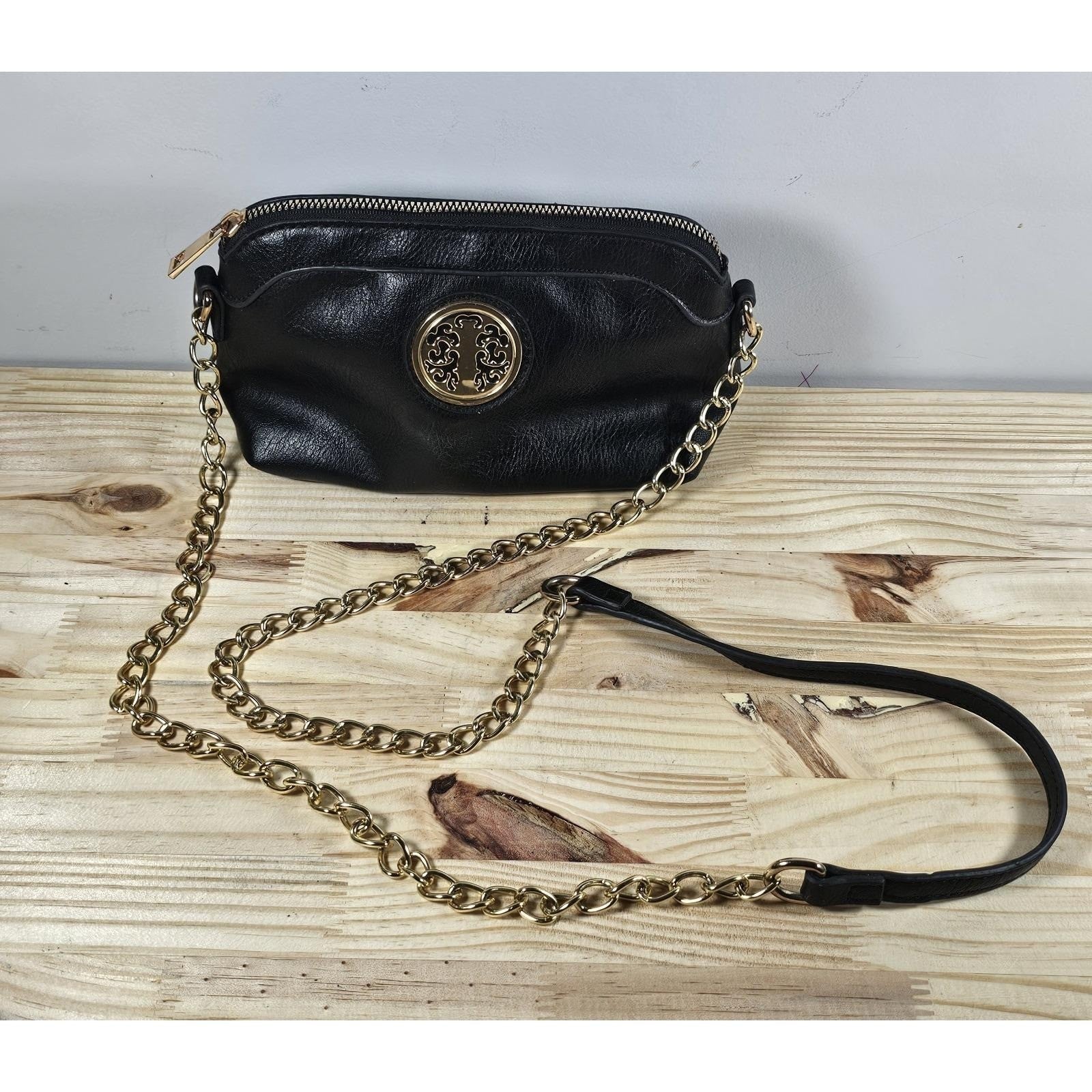 Black Leather Purse Gold Chain Strap Vintage Crossbody Bag