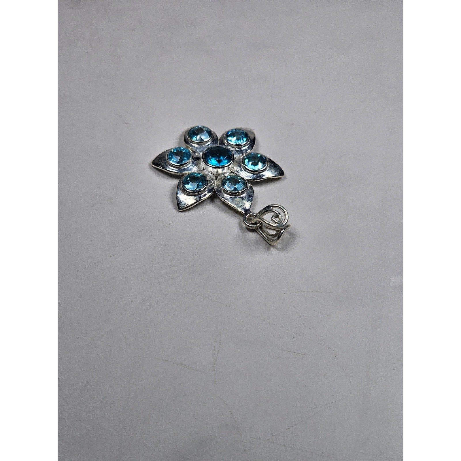 Vintage Sterling Silver Blue Stone Flower Pendant .925 Floral Necklace Charm