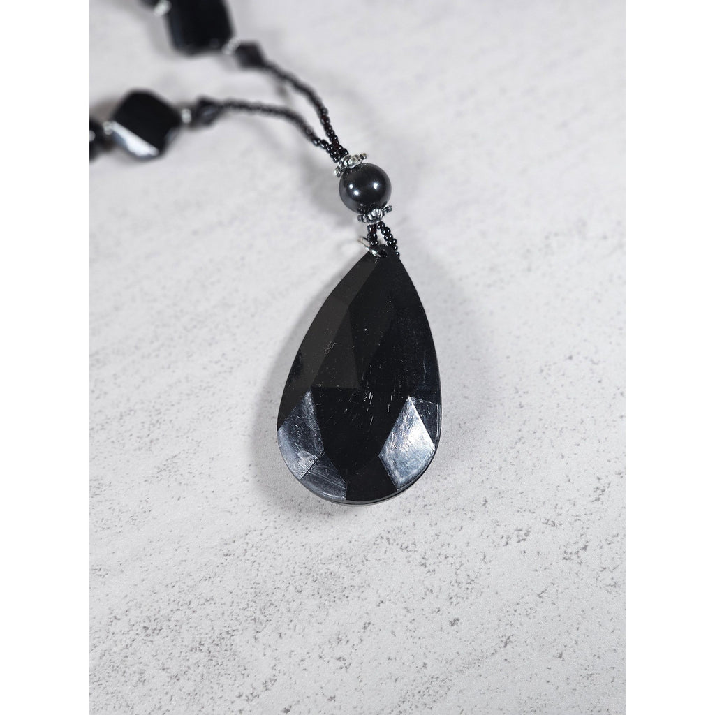 Vintage Black Faceted Teardrop Pendant Beaded Necklace