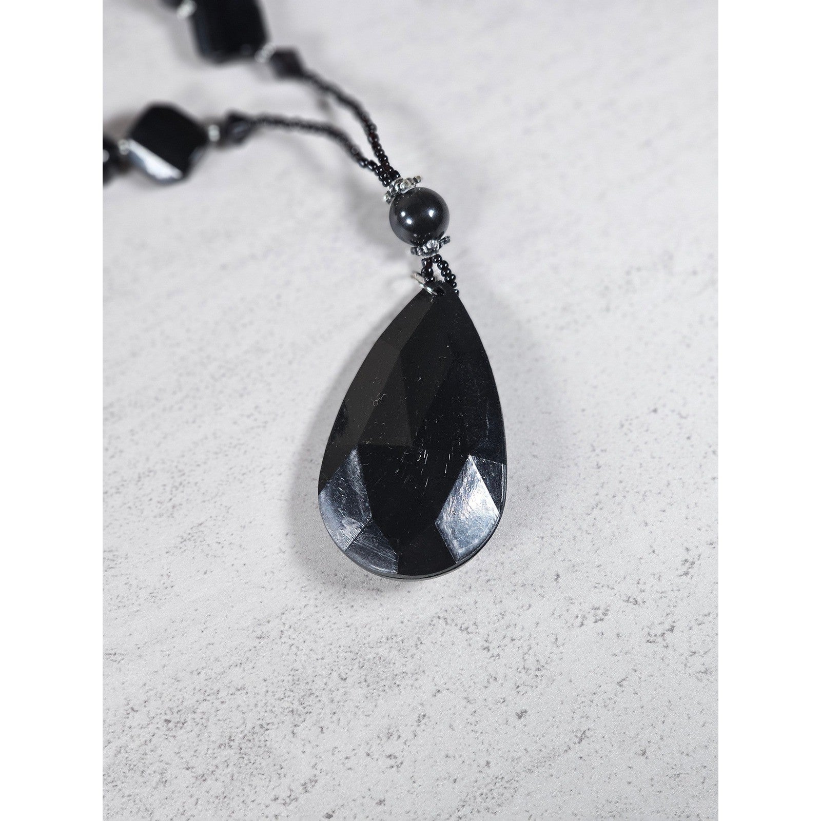 Vintage Black Faceted Teardrop Pendant Beaded Necklace