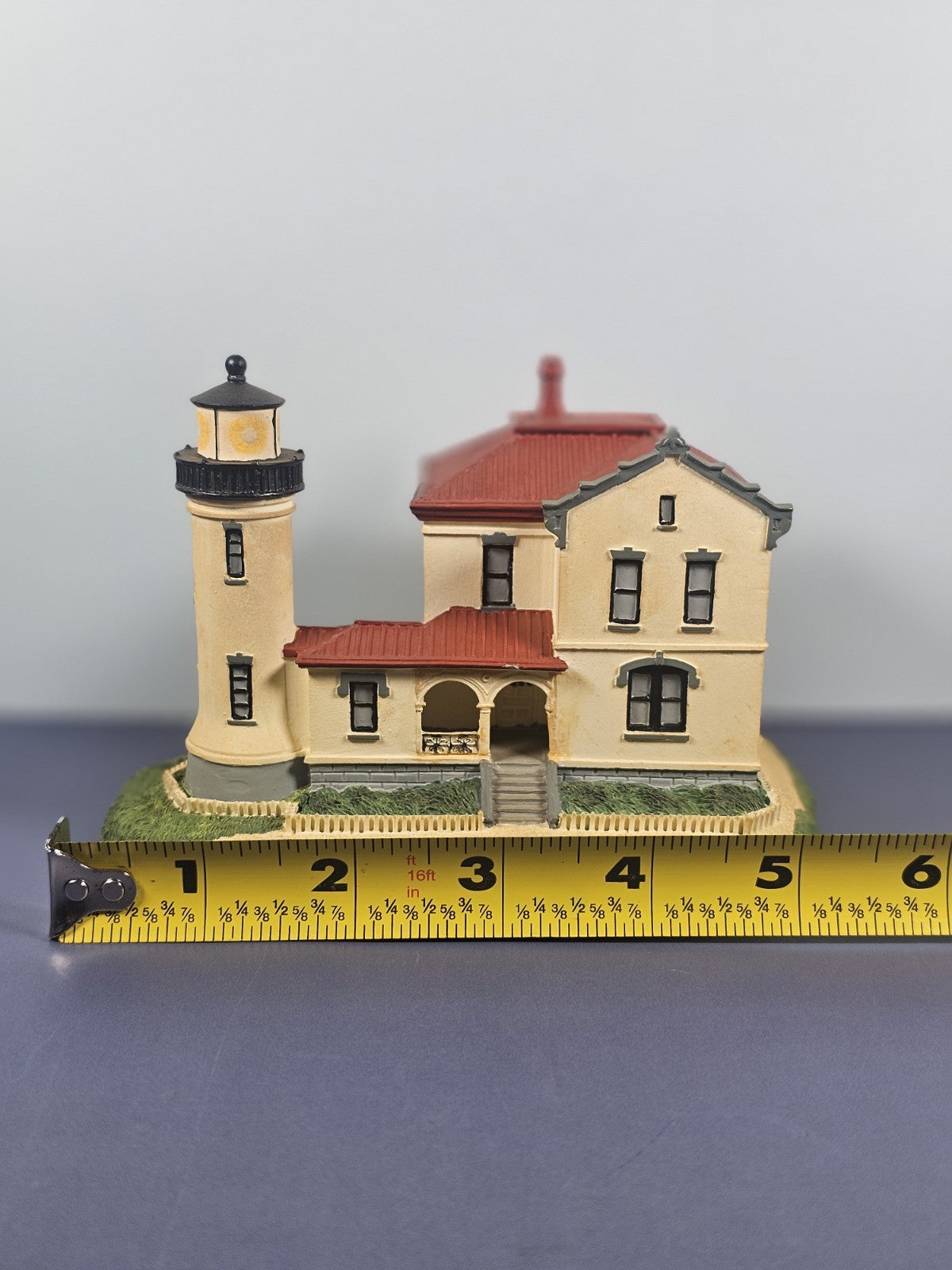 Admiralty Head Lighthouse Danbury Mint Lighthouses 1992  Whidbey Island WA