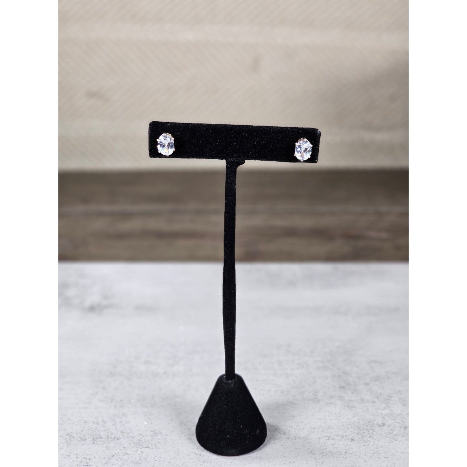 Vintage Oval Clear Rhinestone Stud Earrings Silver Tone Posts