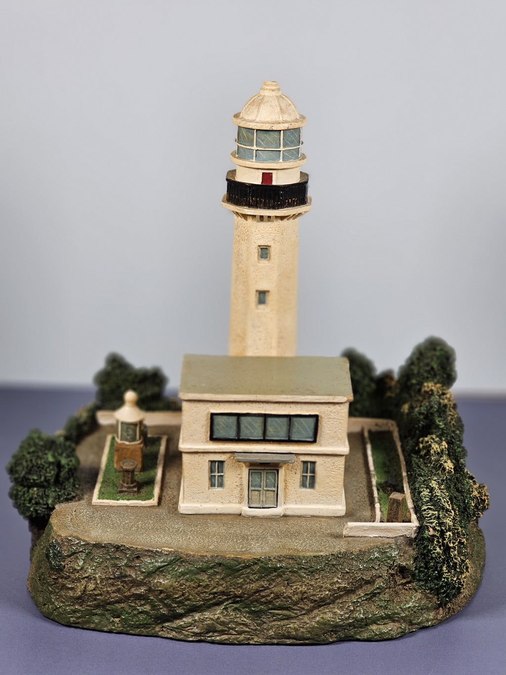 Danbury Mint Kan Non Zaki Lighthouse Sculpture Japan Collection W/ COA