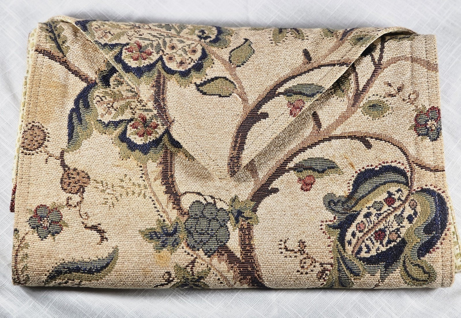 Martha Stewart Everyday Earth Tone Floral Table Runner 69"x13"