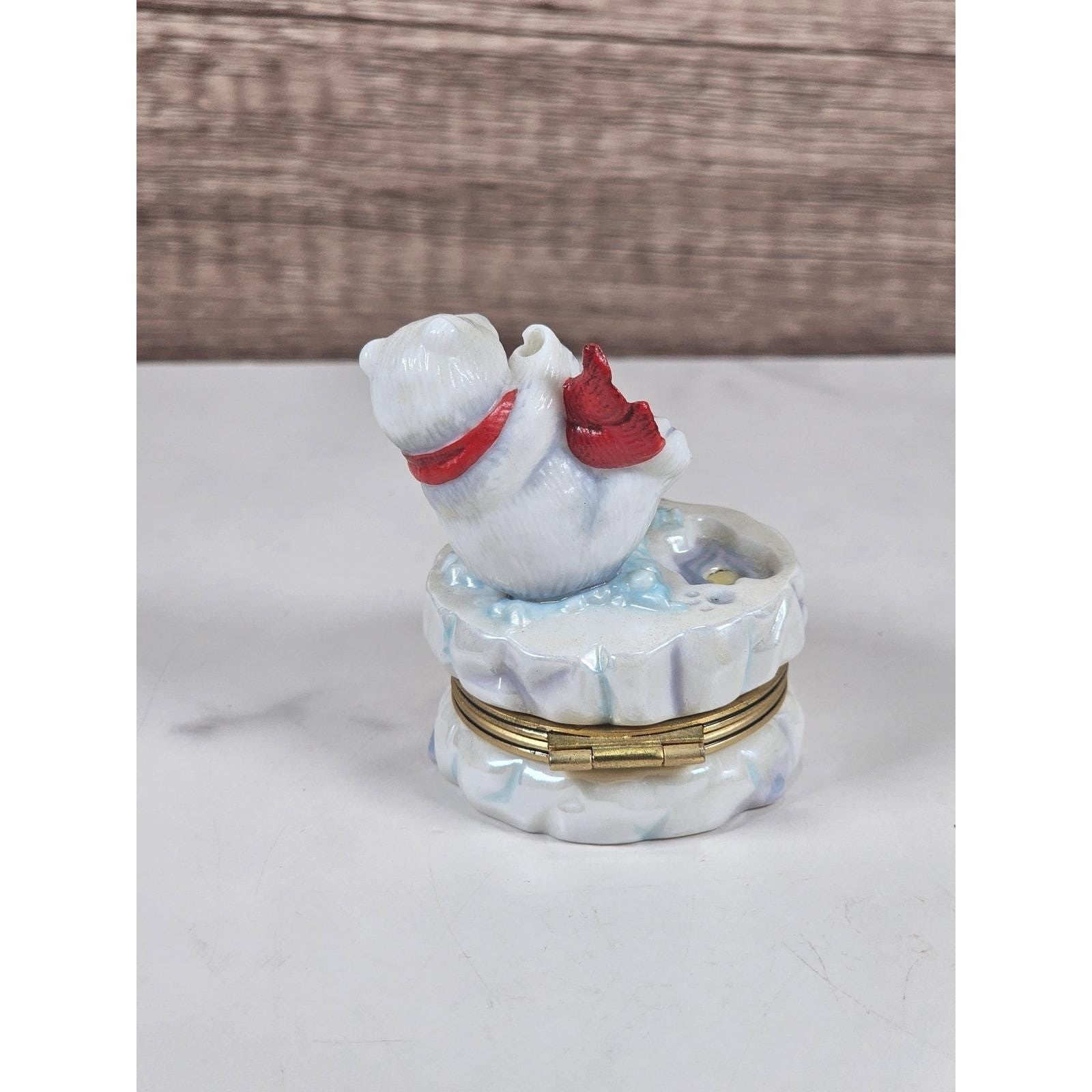 Franklin Mint Coca Cola Polar Bear Trinket Box 1999 Porcelain