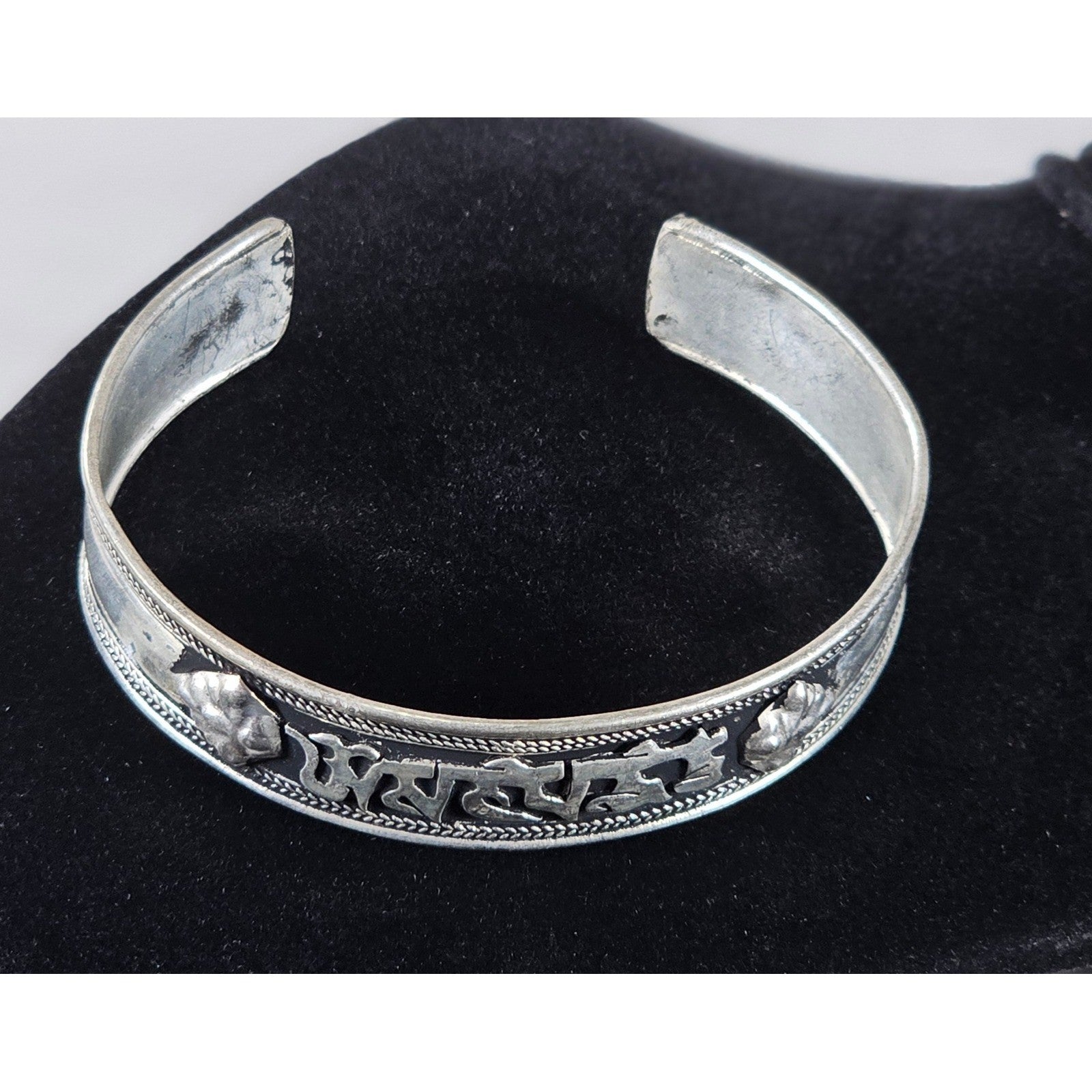 Vintage Silver Tone Cuff Bracelet Script Panel Leaf Accents