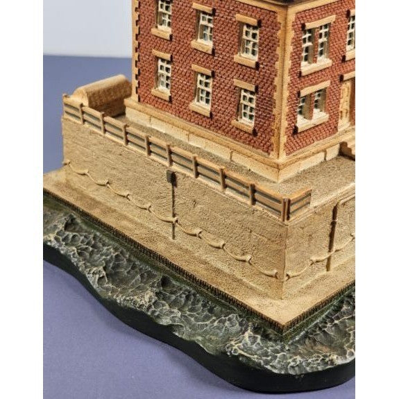 Danbury Mint New London Ledge Lighthouse Figurine Coastal Decor