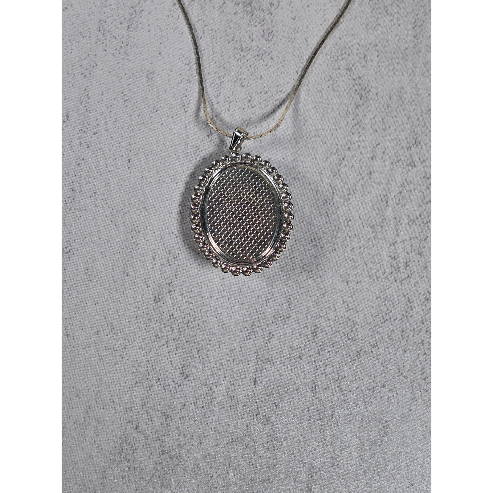 Vintage Angel Cameo Pendant Necklace Pink Relief Silver Tone Oval