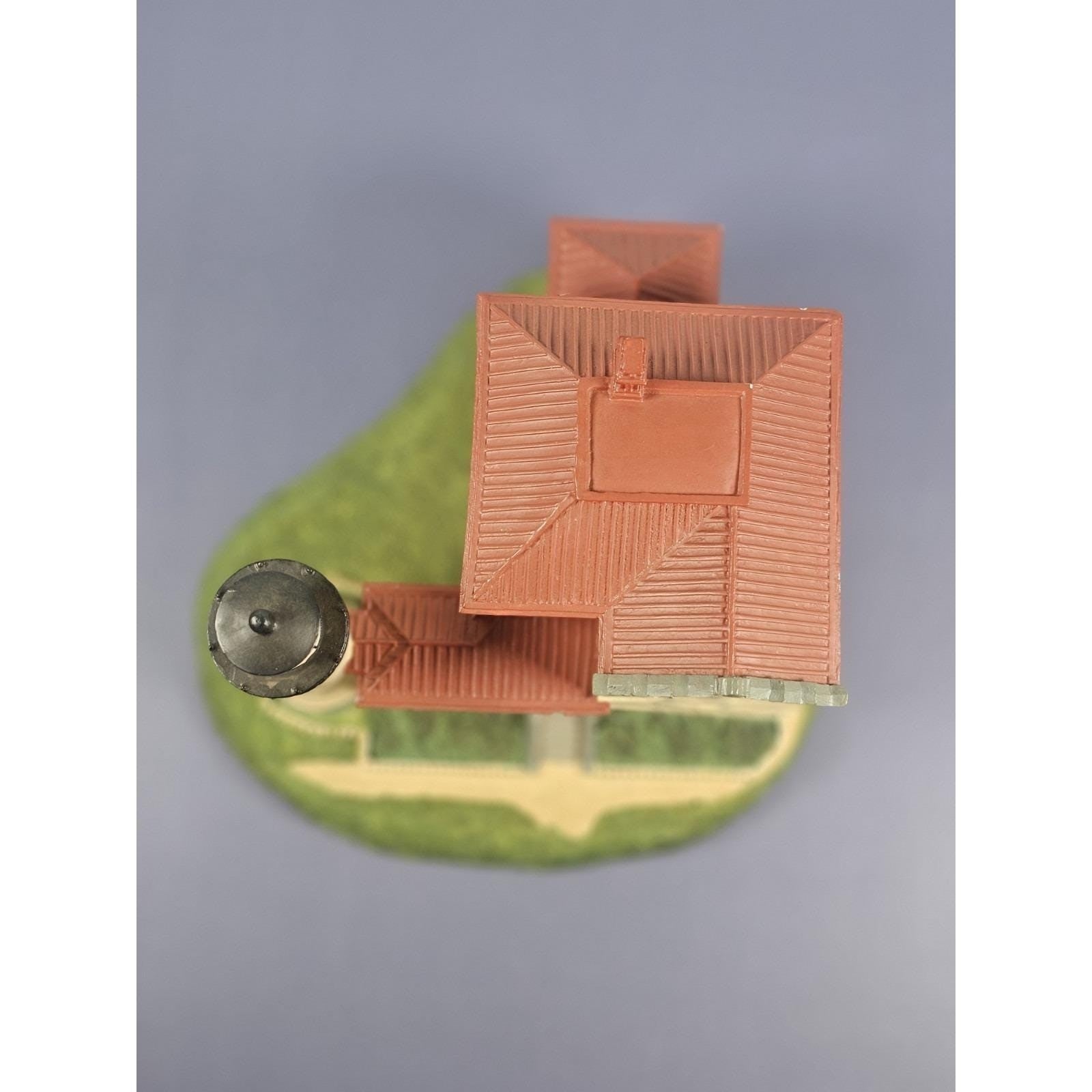 Danbury Mint Admiralty Head Lighthouse 1992 COA Coastal Decor