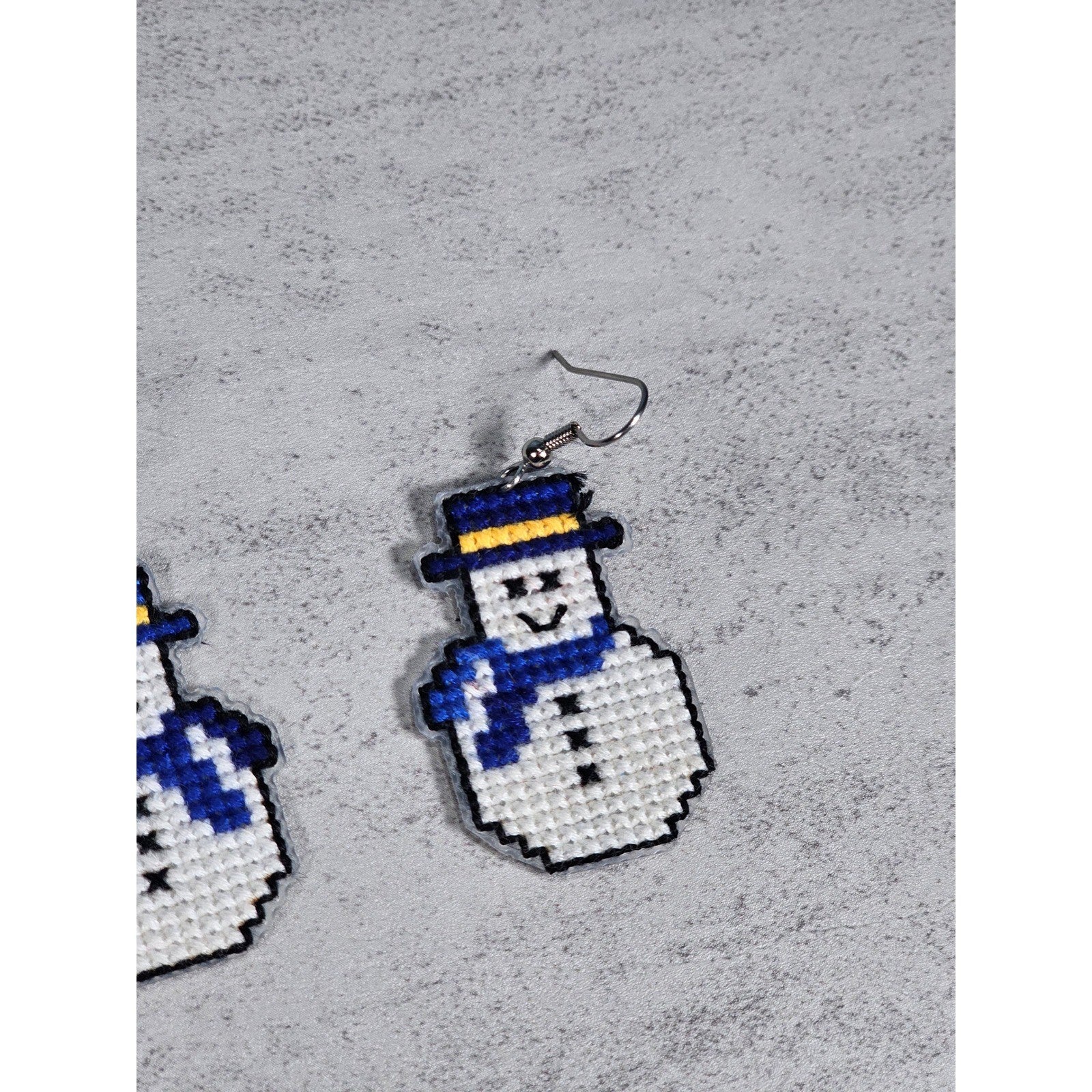 Vintage Handmade Snowman Earrings Blue Scarf Winter Holiday Dangle