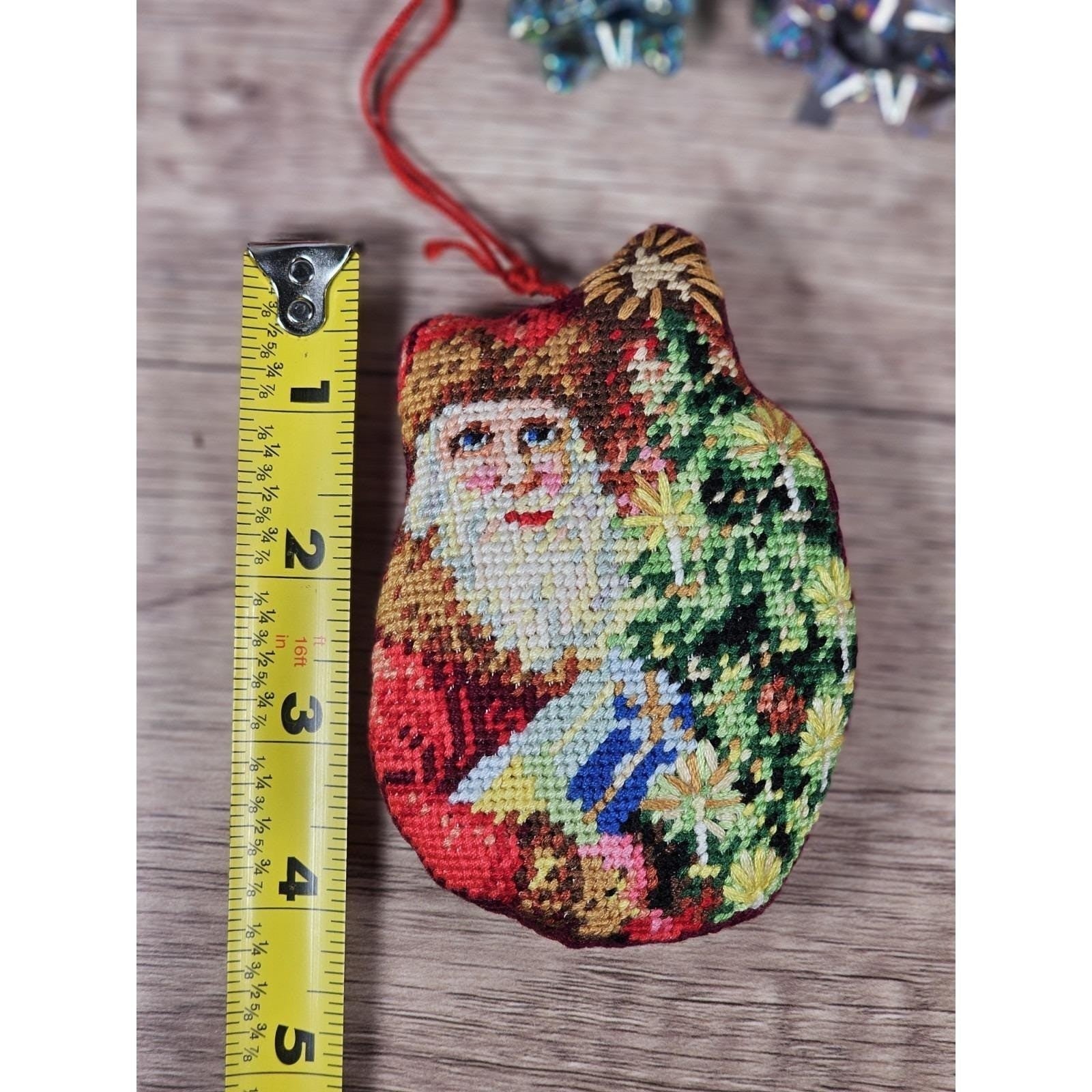Vintage Embroidered Santa Ornament Christmas Tree Fabric 4 Inch
