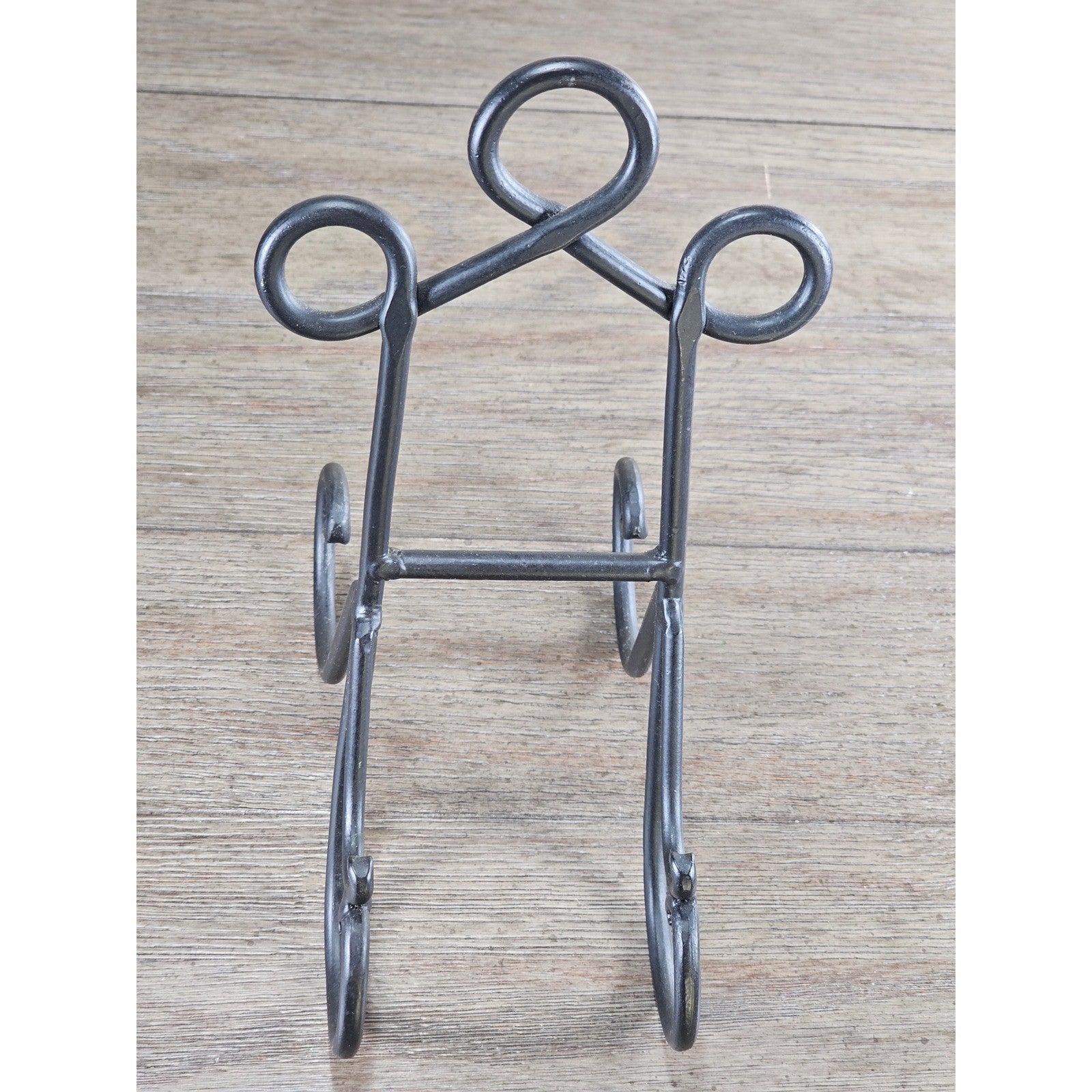 Vintage Iron Plate Stand | Black Metal Display Easel | Rustic Plate Holder