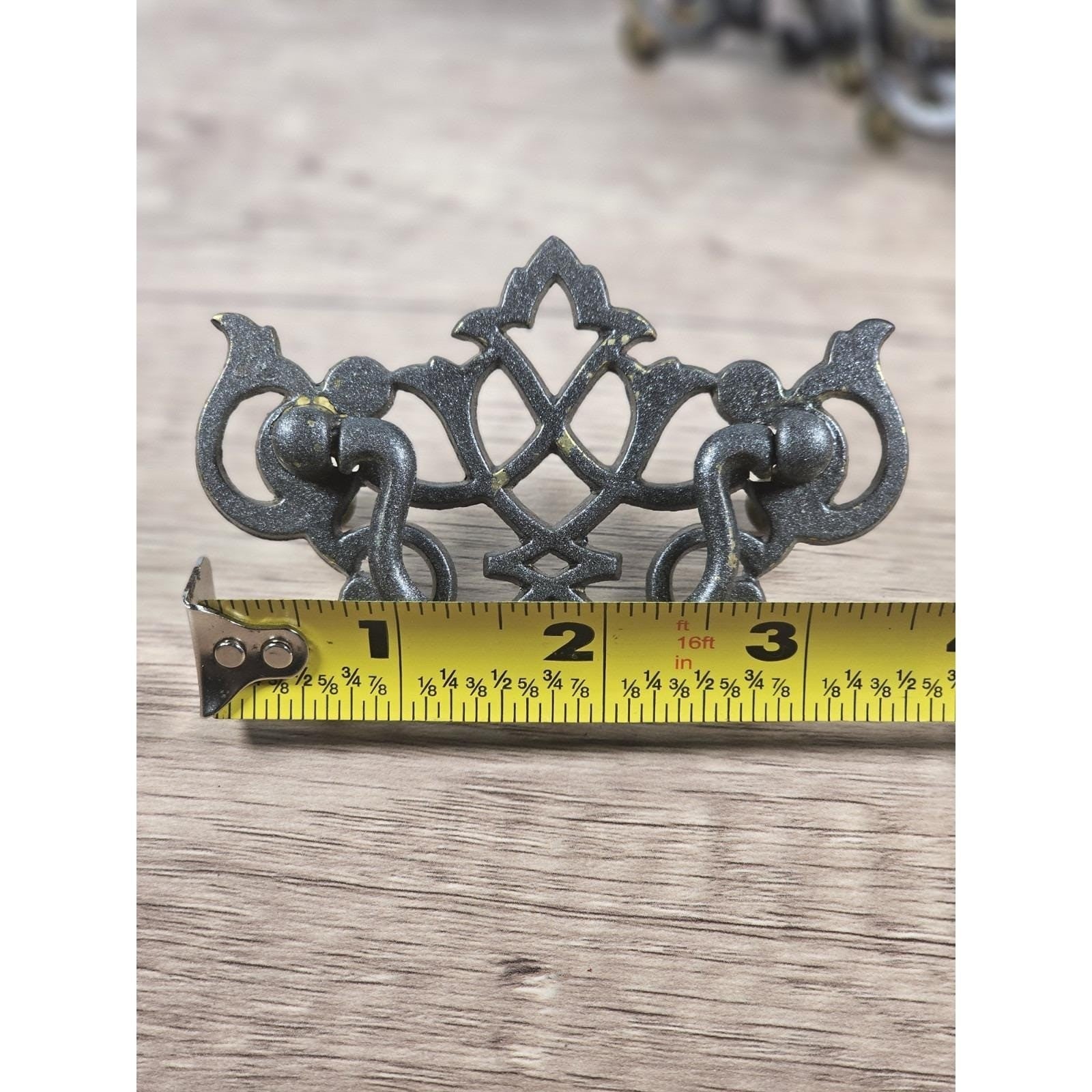 Vintage 1960s Brass Drop Bail Drawer Pull – KBC Hardware – 2 3/4x 2 1/2