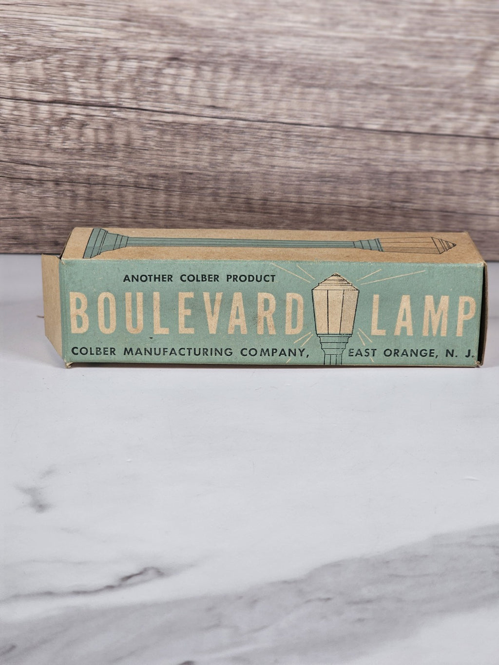 Colber Manufacturing Boulevard Lamp with Lit Globe & Original Box Not Tested