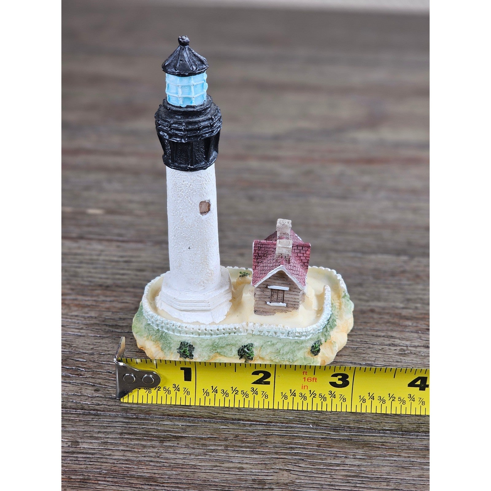 Resin Lighthouse Figurine Coastal Decor Mini Lighthouse Nautical Accent