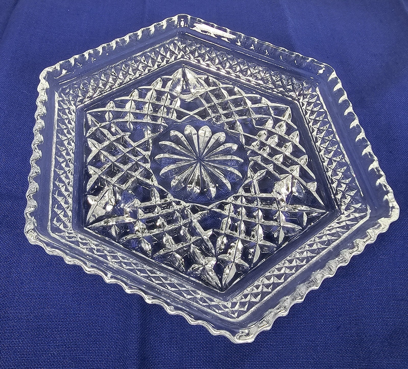 7.5" Vintage Anchor Hocking Wexford Footed Dish – Clear Pressed Glass