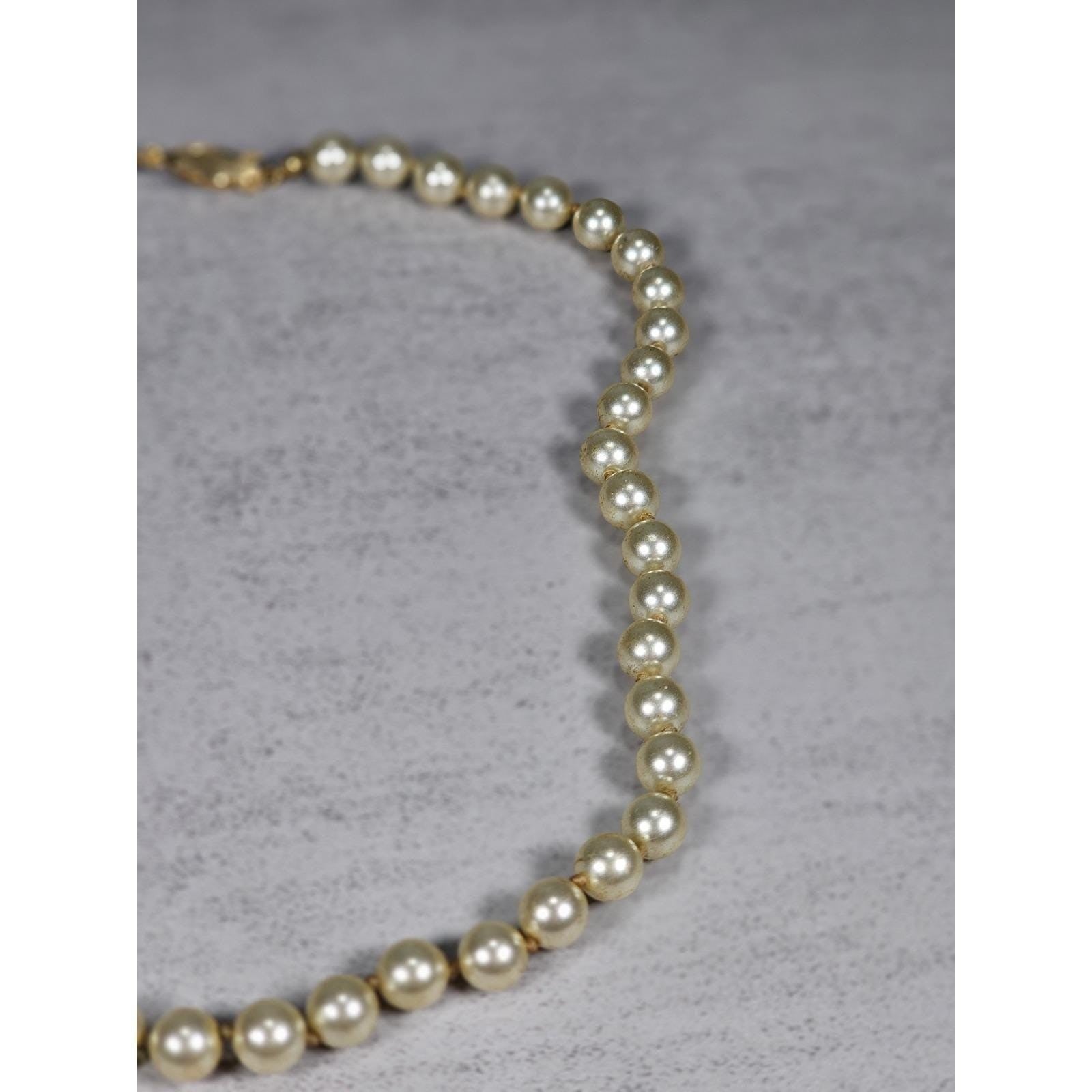 Vintage Faux Pearl Beaded Necklace with Decorative Gold-Tone Clasp