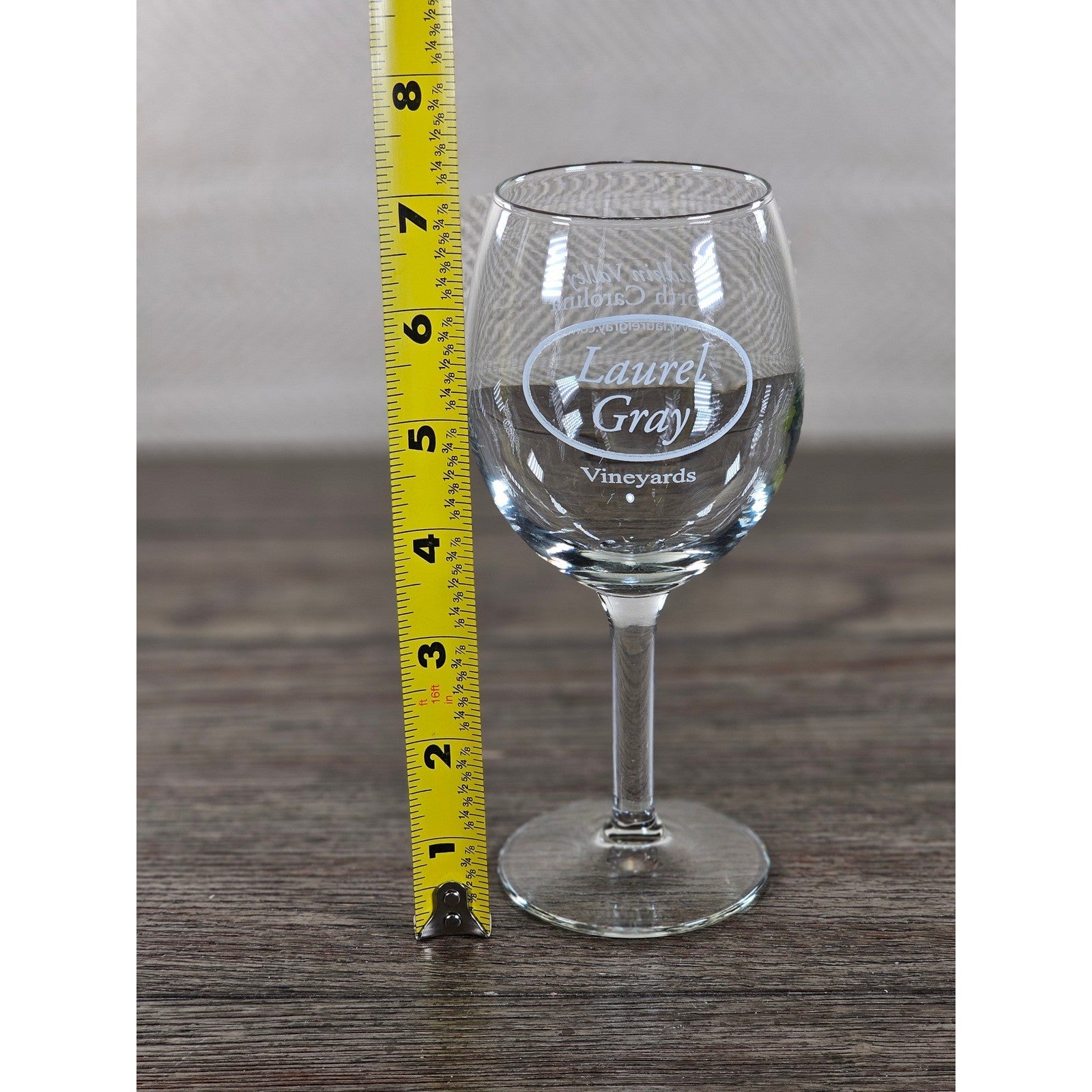 Laurel Gray Vineyards Wine Glass 7" Etched Stemware