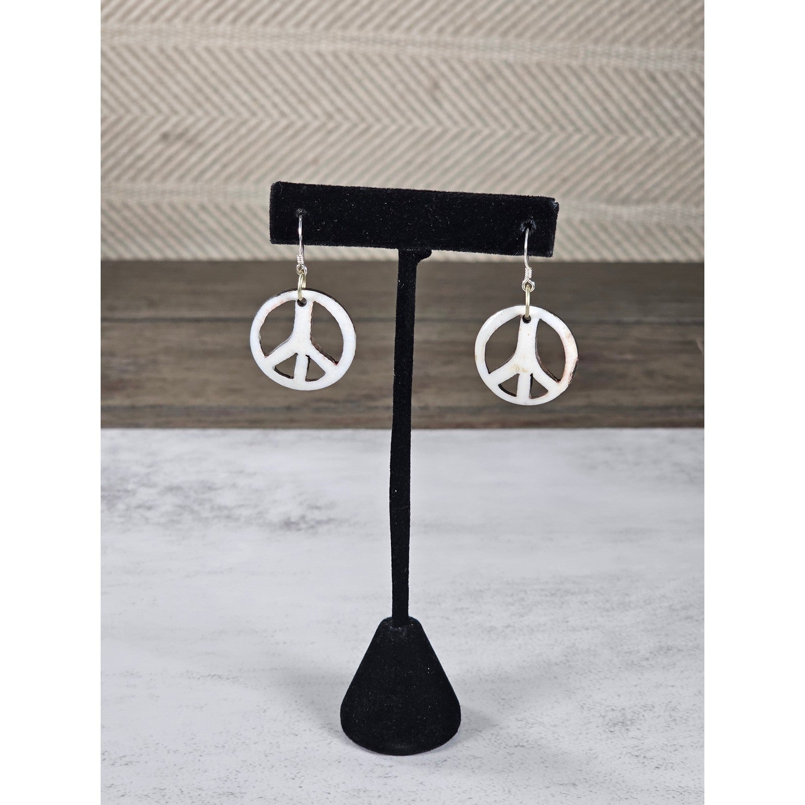 Vintage Boho Peace Sign Dangle Earrings Sterling Silver Hooks White Brown 1.5"