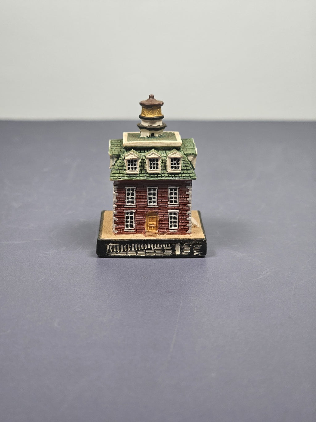 Lenox Miniature Lighthouse Thimble Figurine New London Ledge Lighthouse CT