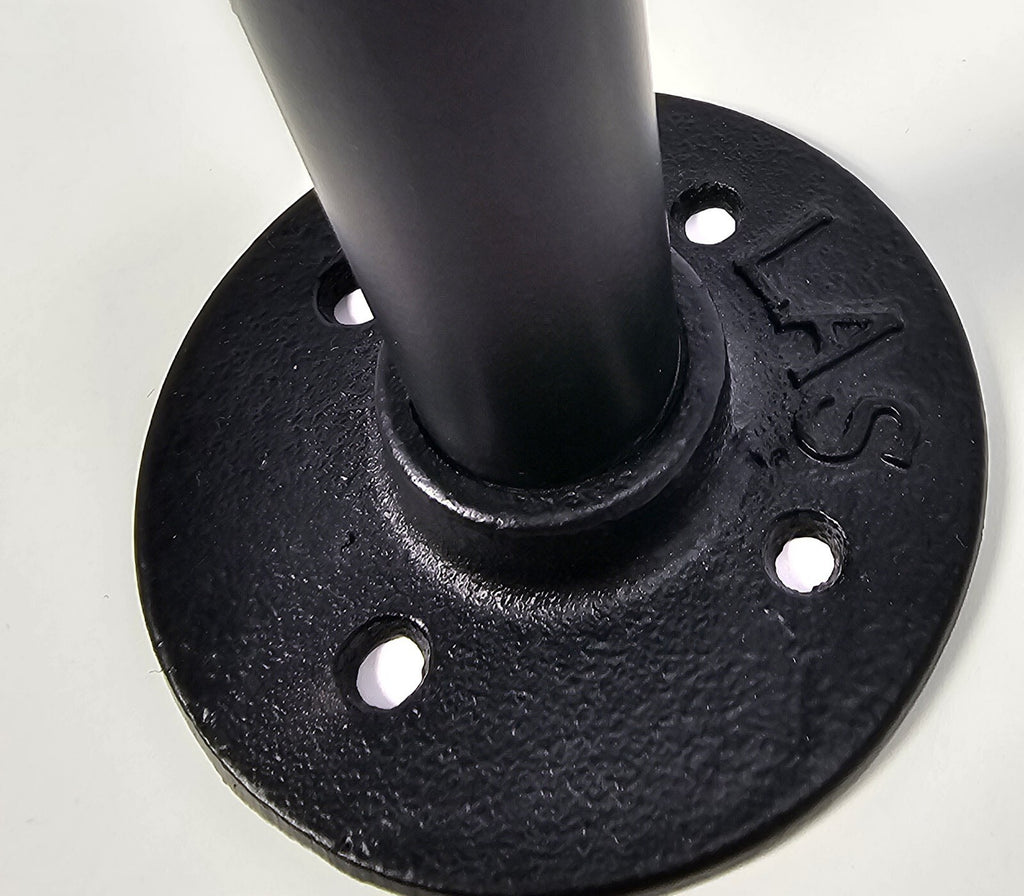 7" Black Industrial Pipe Shelf Bracket – Heavy-Duty Industrial Style