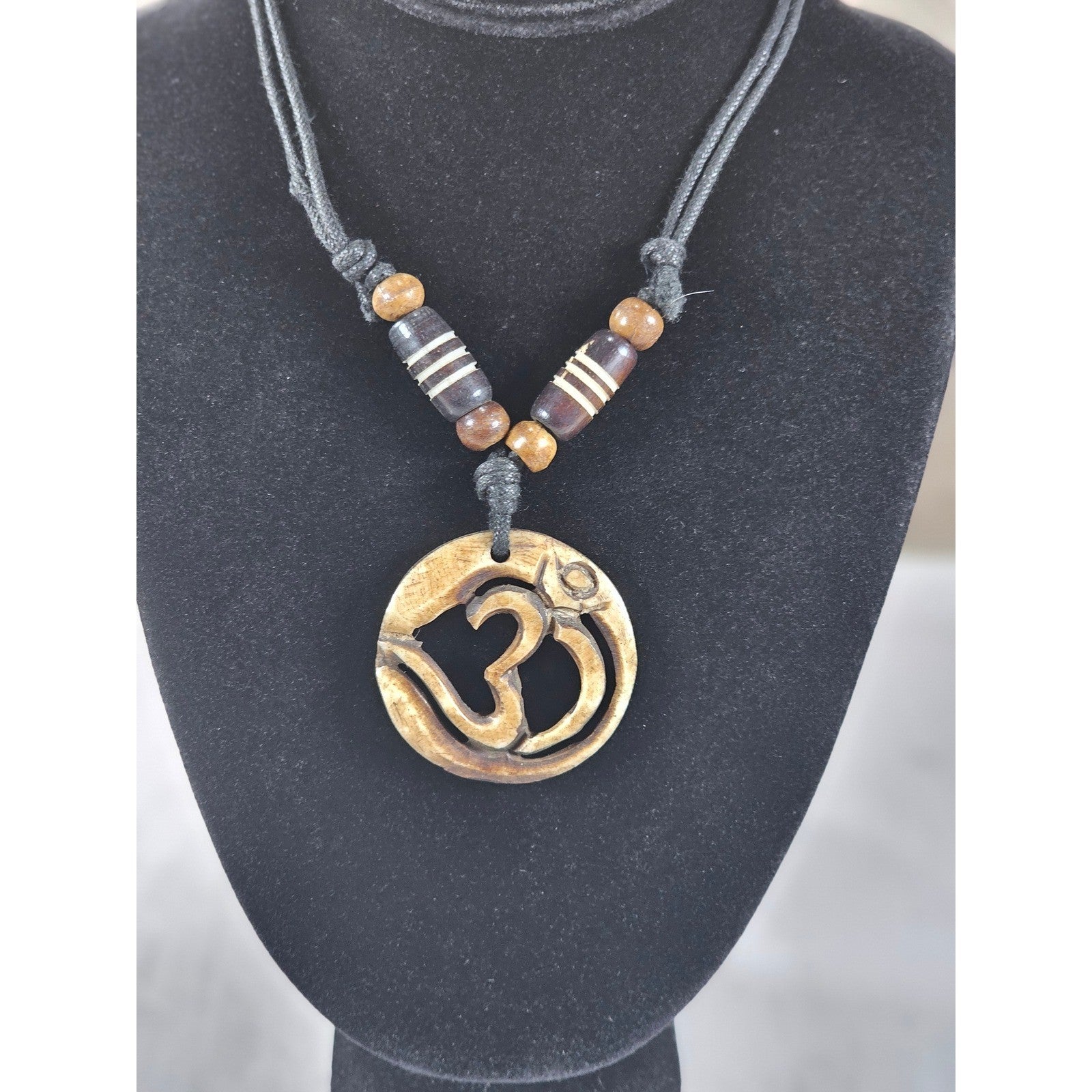 Vintage Carved Om Pendant Necklace Wood Beaded Cord Boho Yoga
