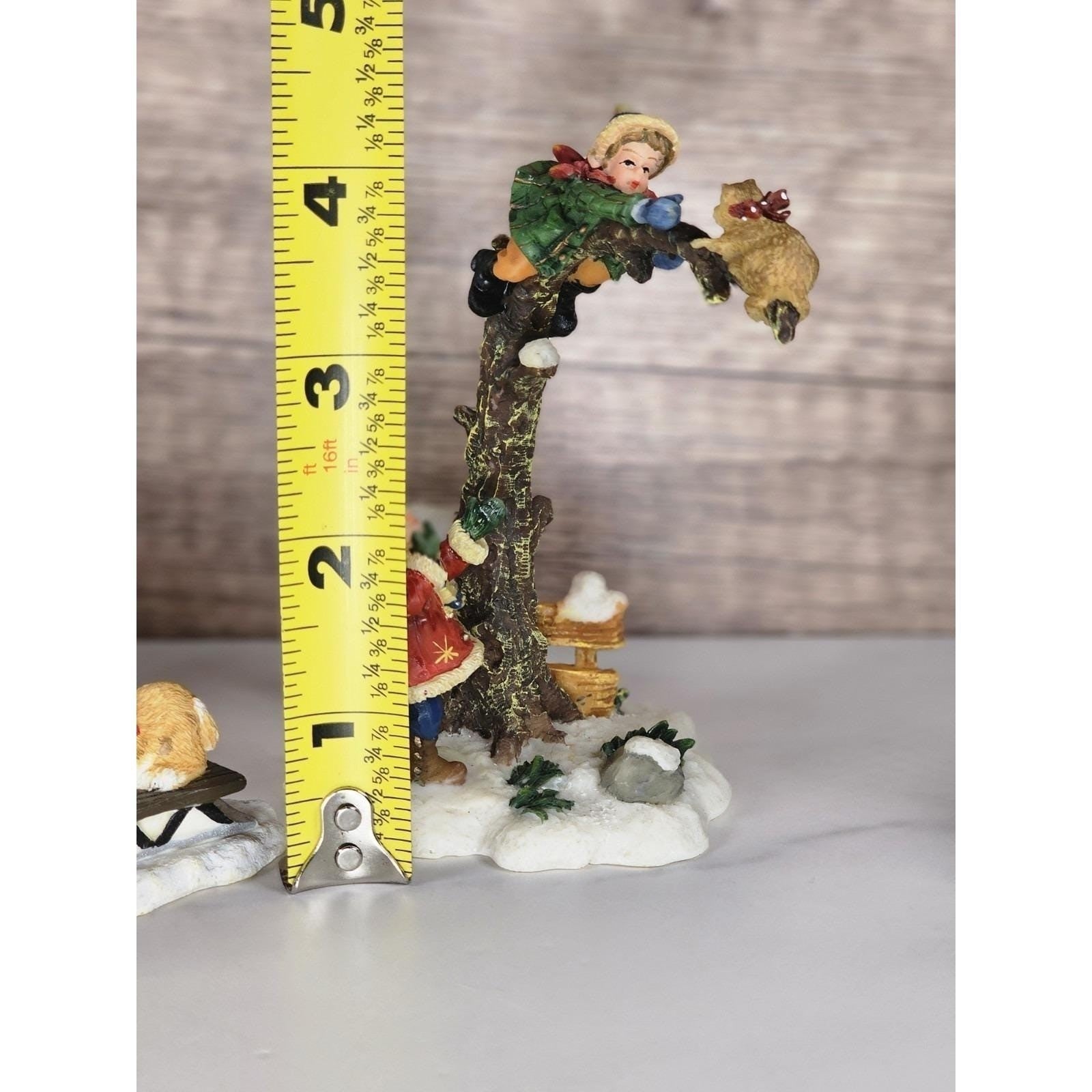 Vintage Christmas Village Figurines Set of 4 Polystone Holiday Decors