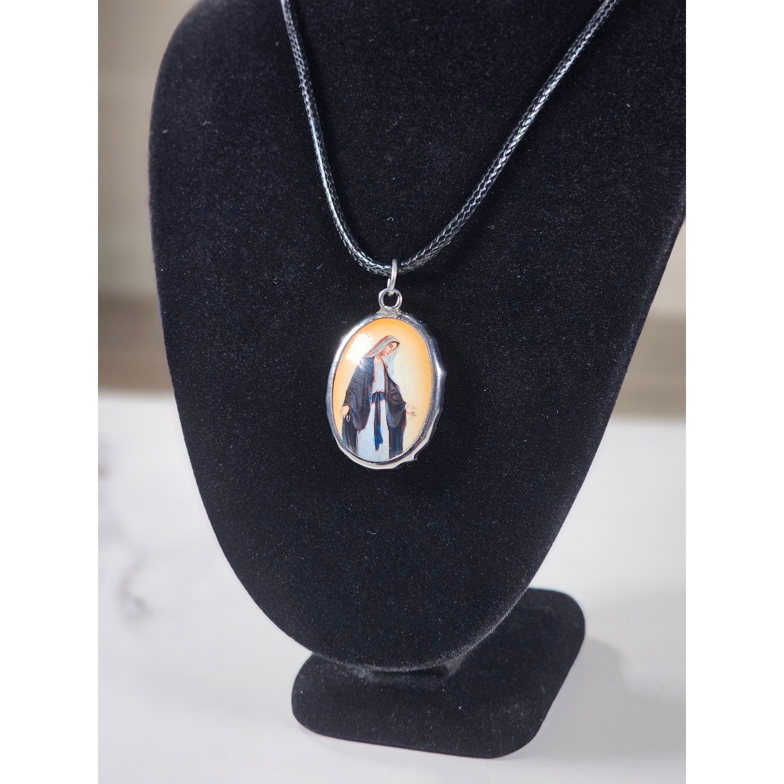 Vintage Madonna Pendant Necklace Oval Religious Medallion