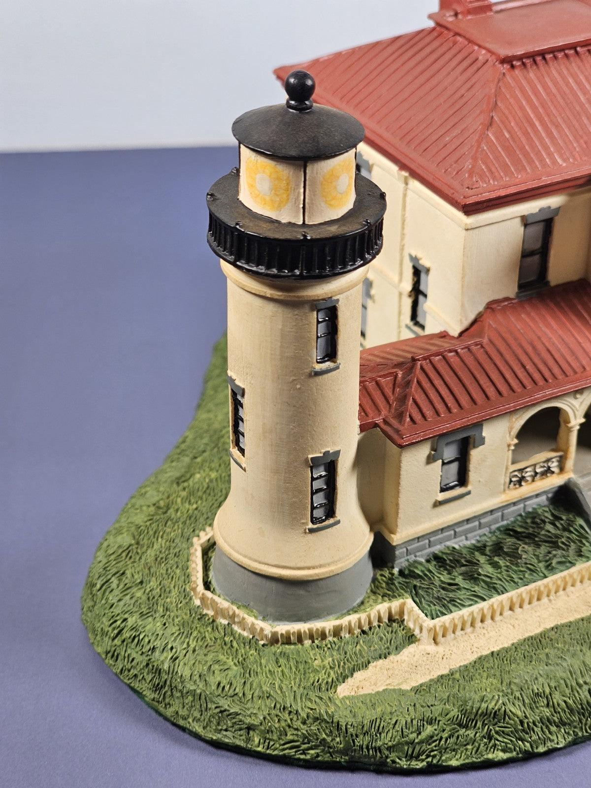 Admiralty Head Lighthouse Danbury Mint Lighthouses 1992  Whidbey Island WA