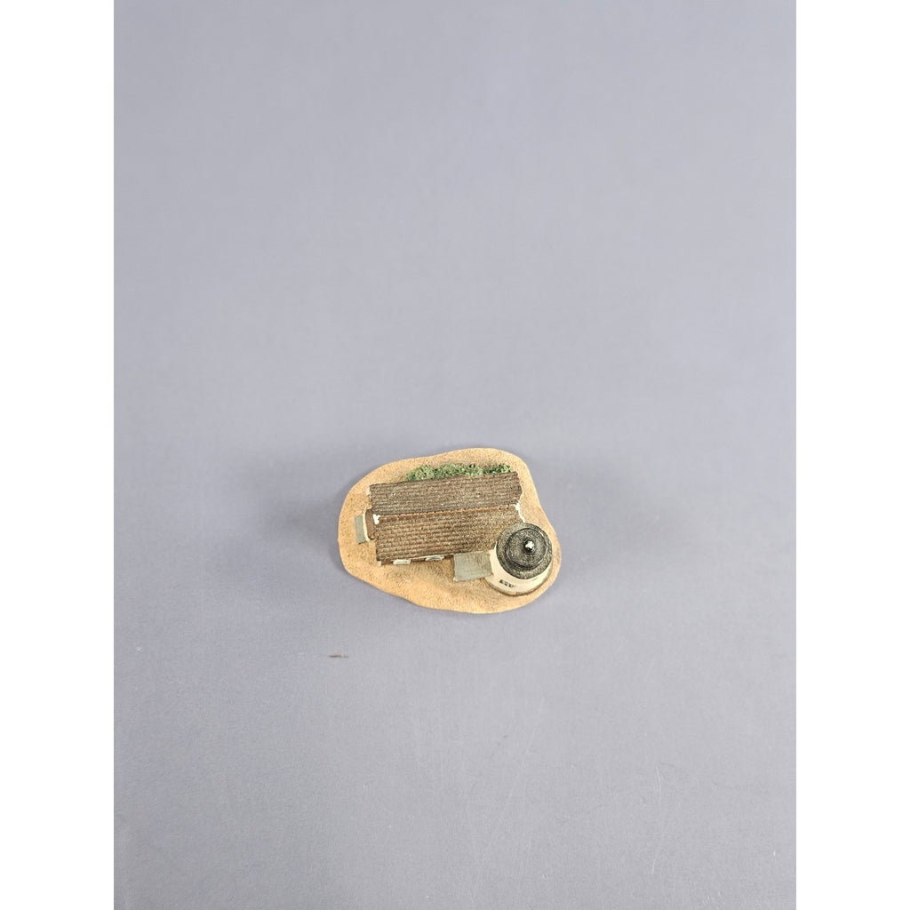 Vintage Lighthouse Thimble Miniature Coastal Souvenir – Chipped Roof