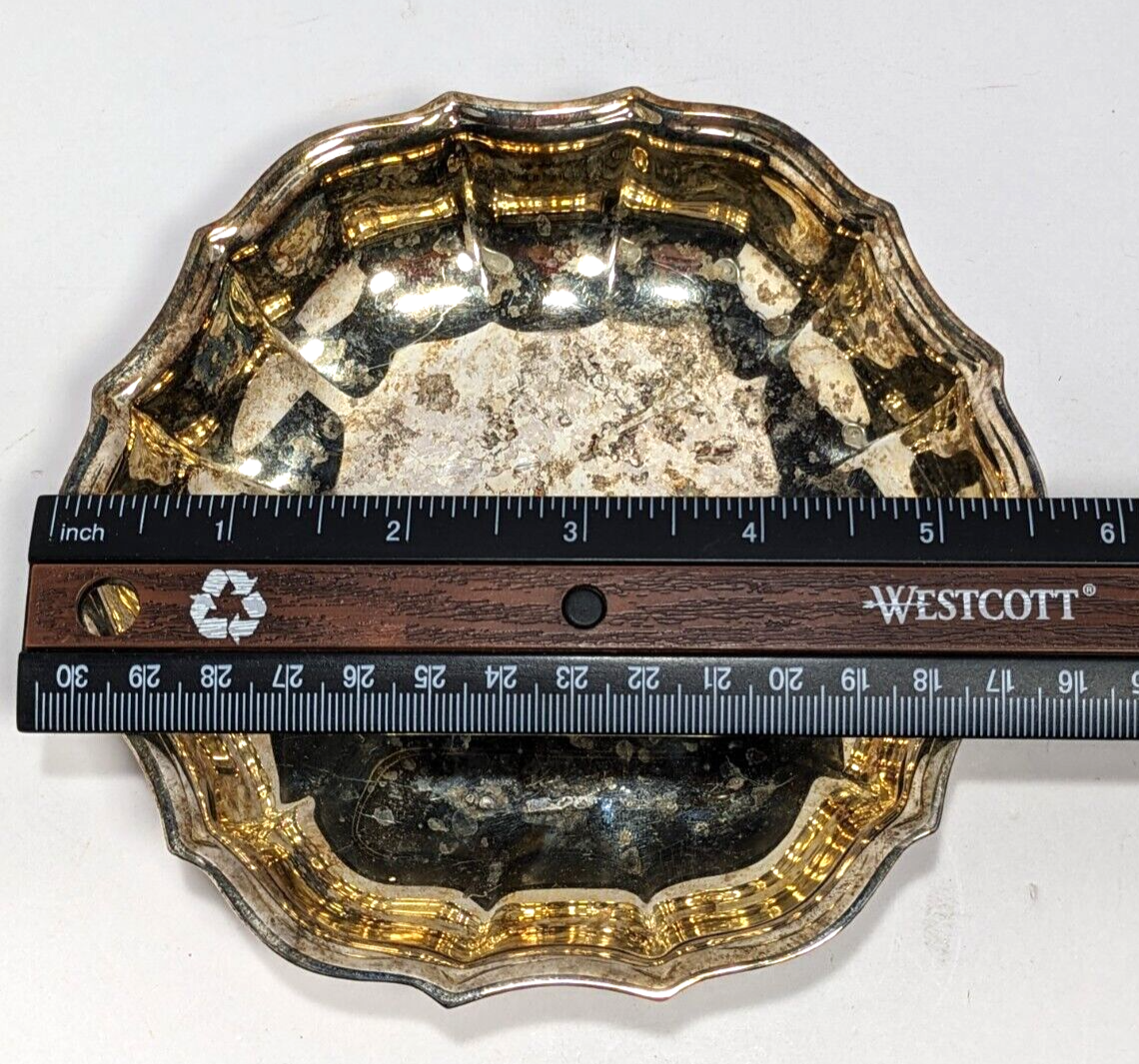 Vintage Oneida Silver Plate Scalloped Edge Candy Serving Dish 5.5"