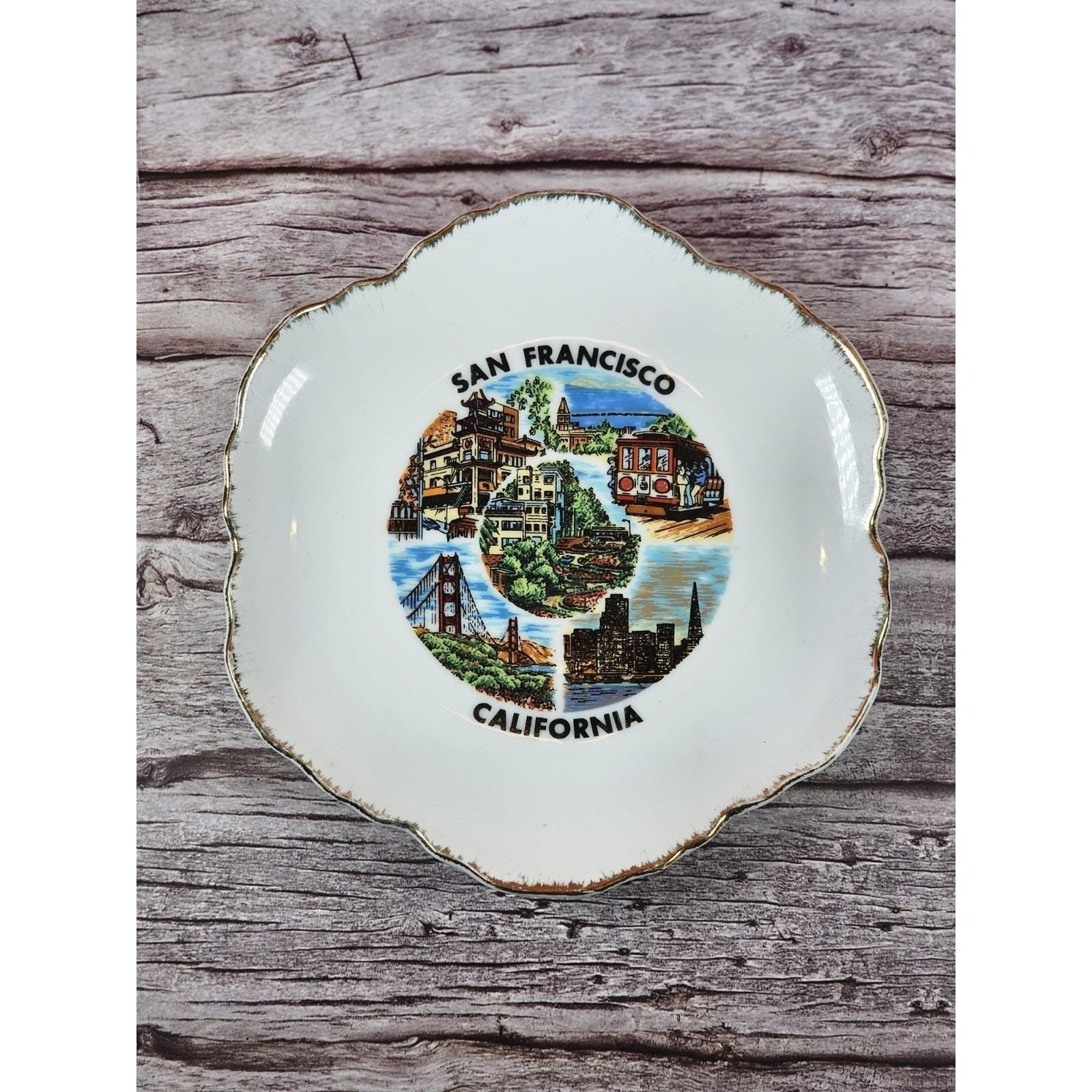 Vintage San Francisco Souvenir Plate Gold Trim Scalloped 5.5"