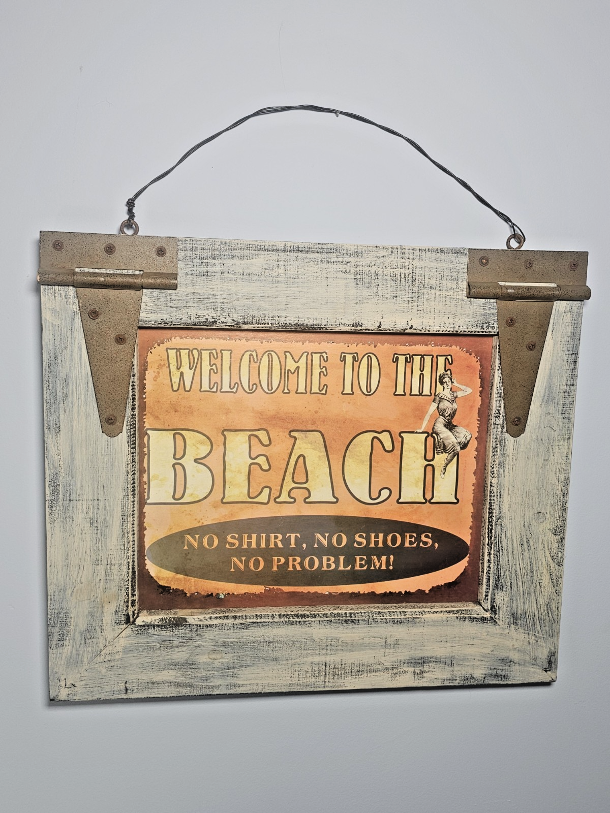 Welcome to the Beach wooden hanging Sign -Restaurant-Home decor 14.5" x 12.5"