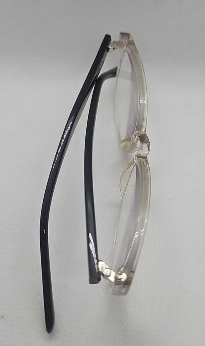 Prive Revaux The Professor Blue Light Reading Glasses Clear/Black With Case