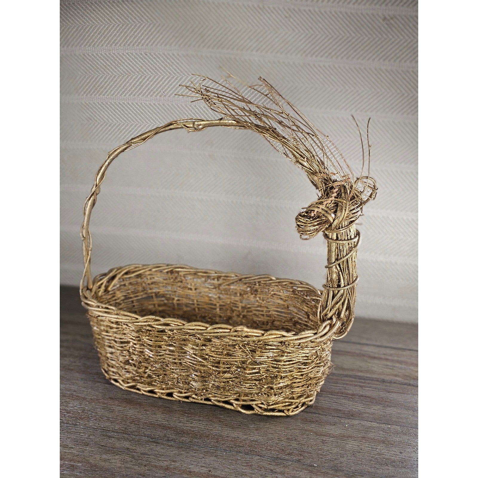 Vintage Glittered Wire Deer Basket with Handle – Rustic Holiday Decor