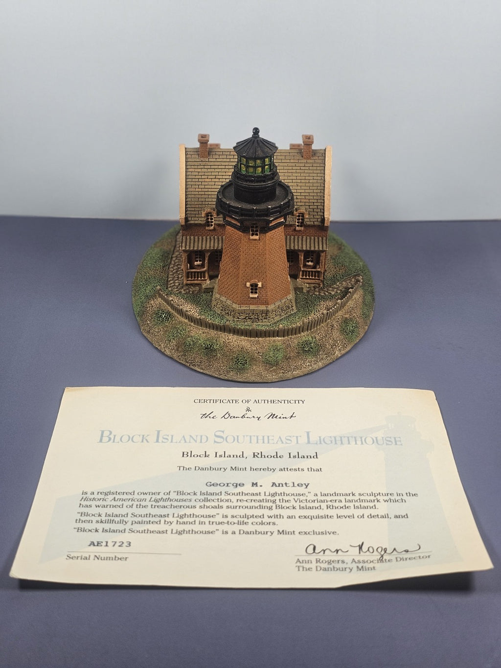 Block Island Southeast Lighthouse Historic American Lighthouses The Danbury Mint