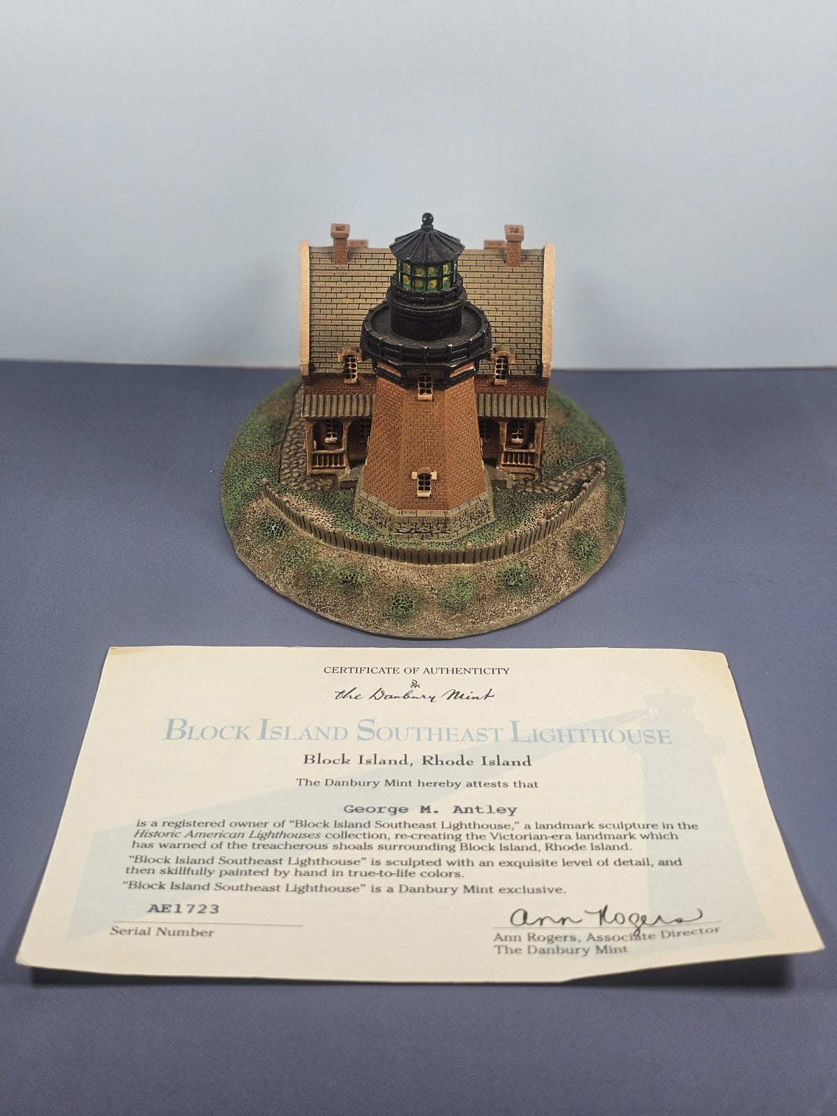 Block Island Southeast Lighthouse Historic American Lighthouses The Danbury Mint