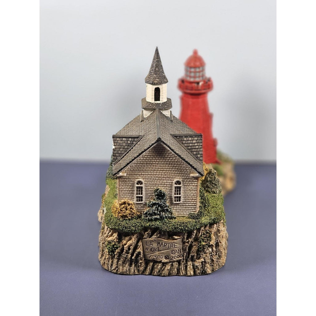 Danbury Mint La Martre Lighthouse Figurine COA Quebec