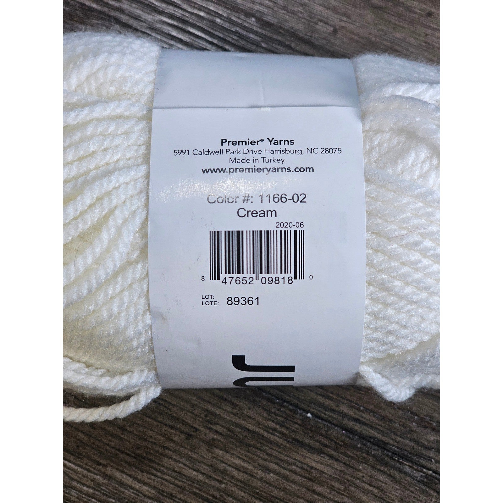 Premier Just Yarn Chunky Cream Acrylic Yarn Bulky 5 Skein 82 Yards