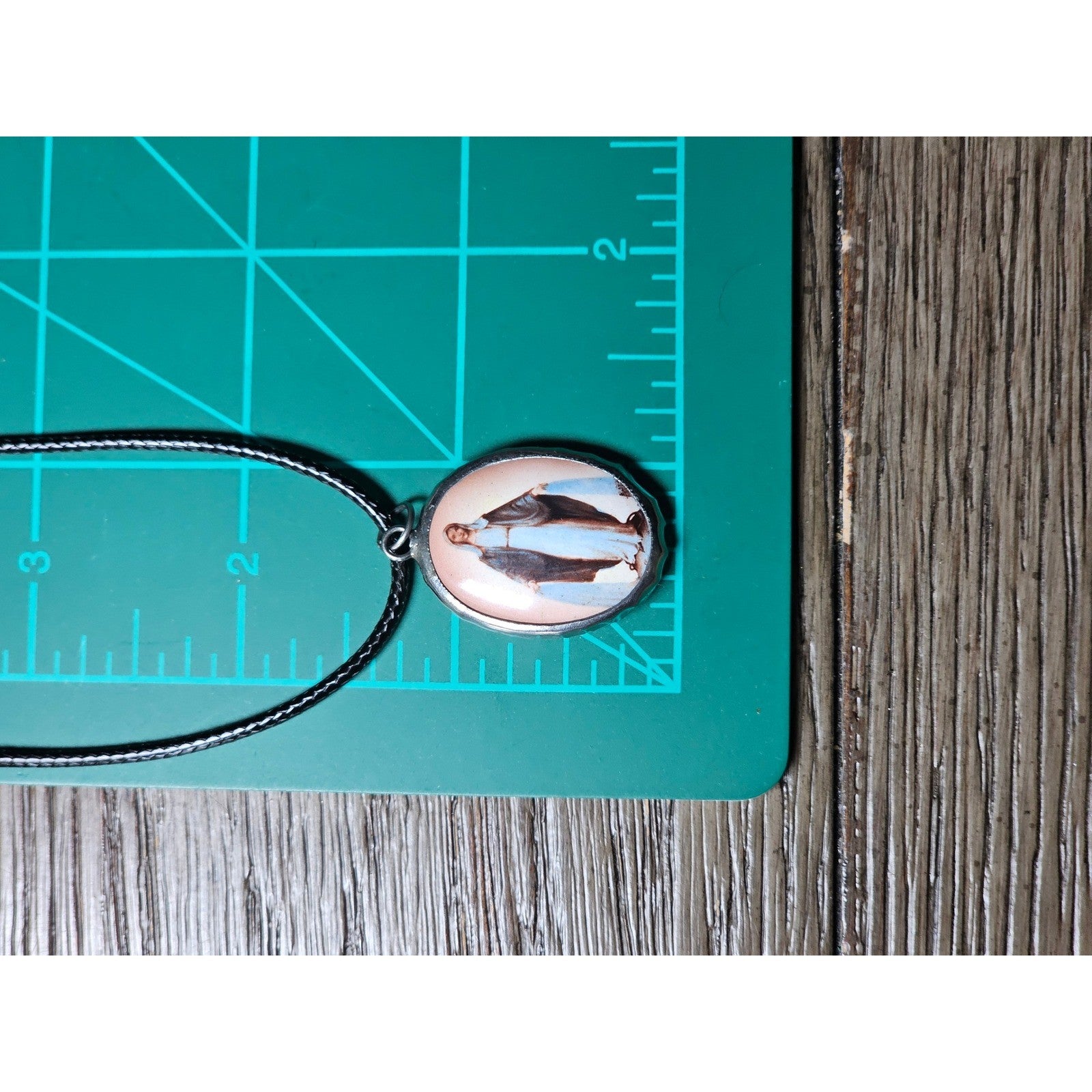 Vintage Red Madonna Pendant Necklace Oval Catholic Cross Back Charm