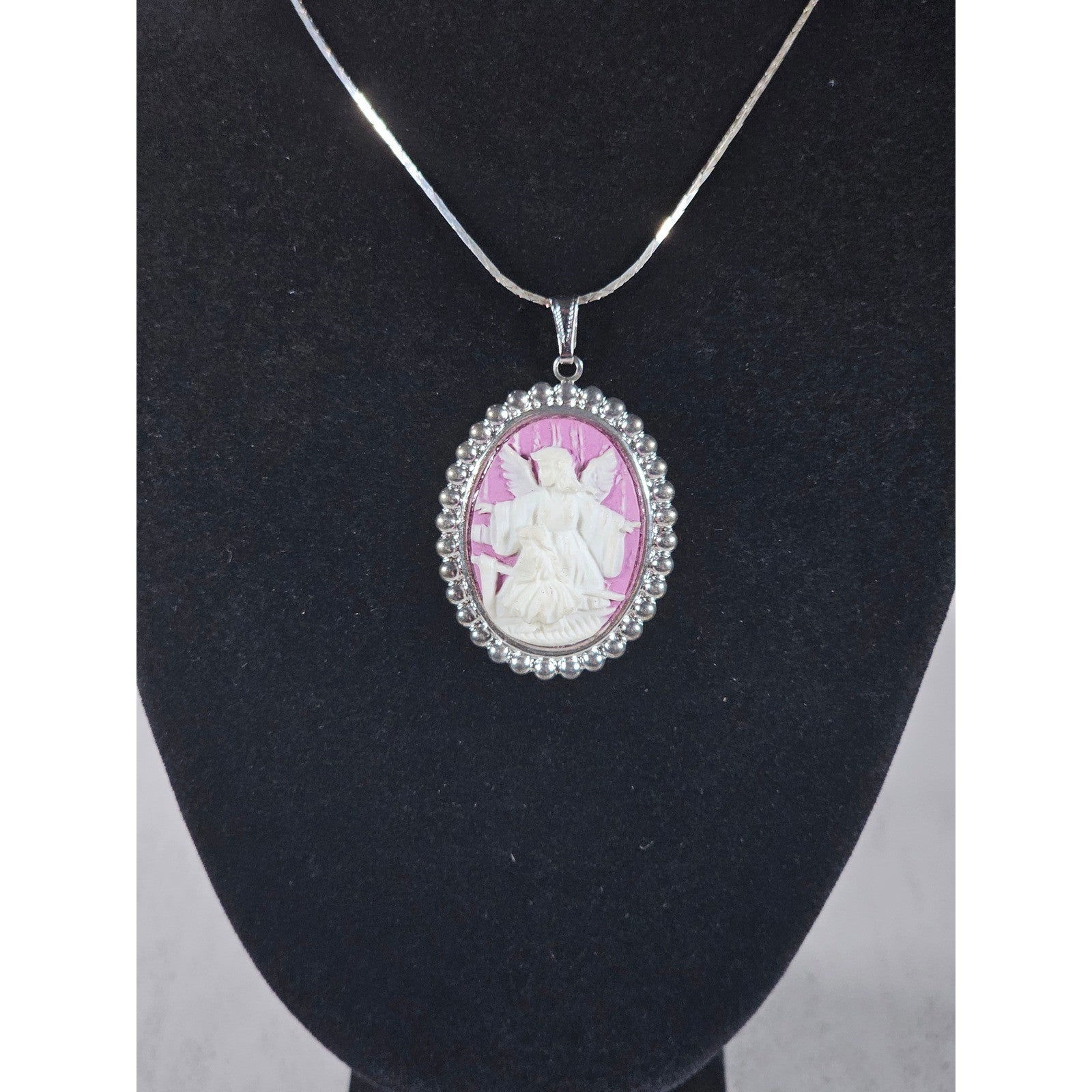 Vintage Angel Cameo Pendant Necklace Pink Relief Silver Tone Oval